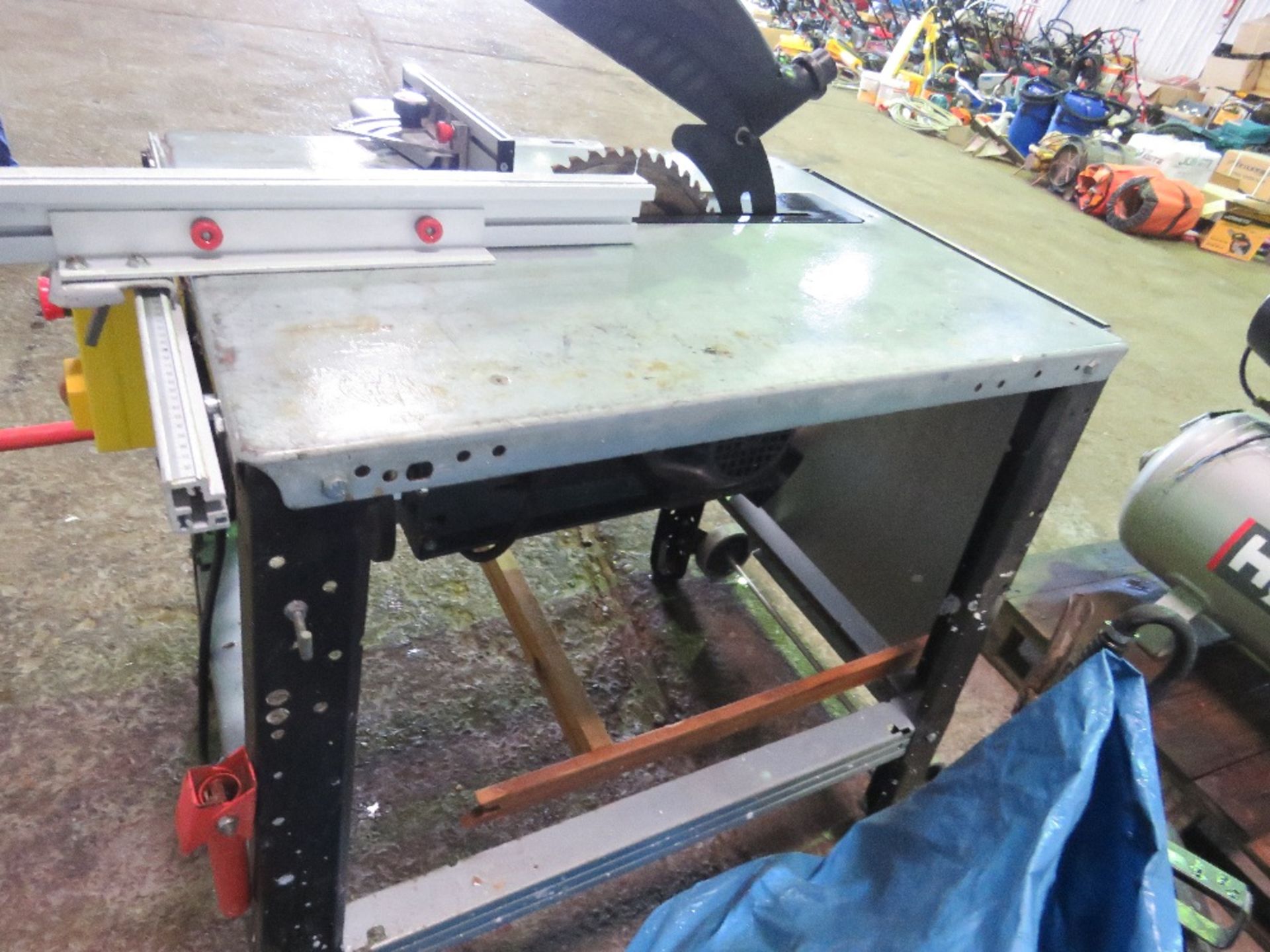 METABO TKHS 315M WOOD WORKING SAWBENCH, 110VOLT POWERED. RETIREMENT SALE. - Image 4 of 4