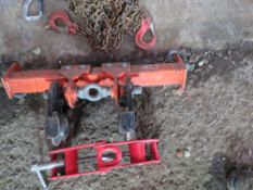 BEAM CLAMP PLUS A BEAM RUNNER WITH A SPREADER BAR. SOURCED FROM DEPOT CLEARANCE.