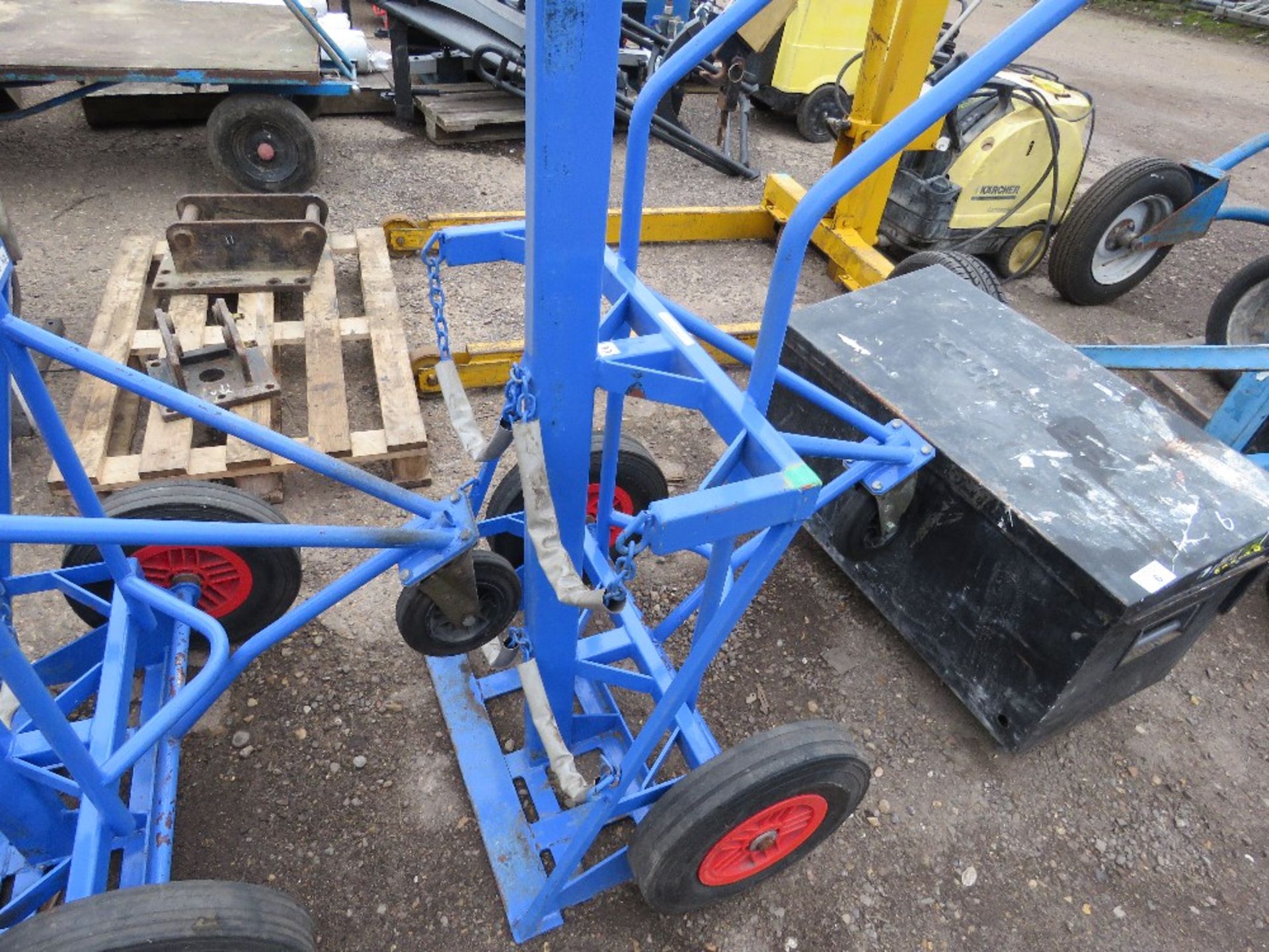 SAFEWAY GAS BOTTLE BARROW WITH LIFTING EYE, UNUSED.