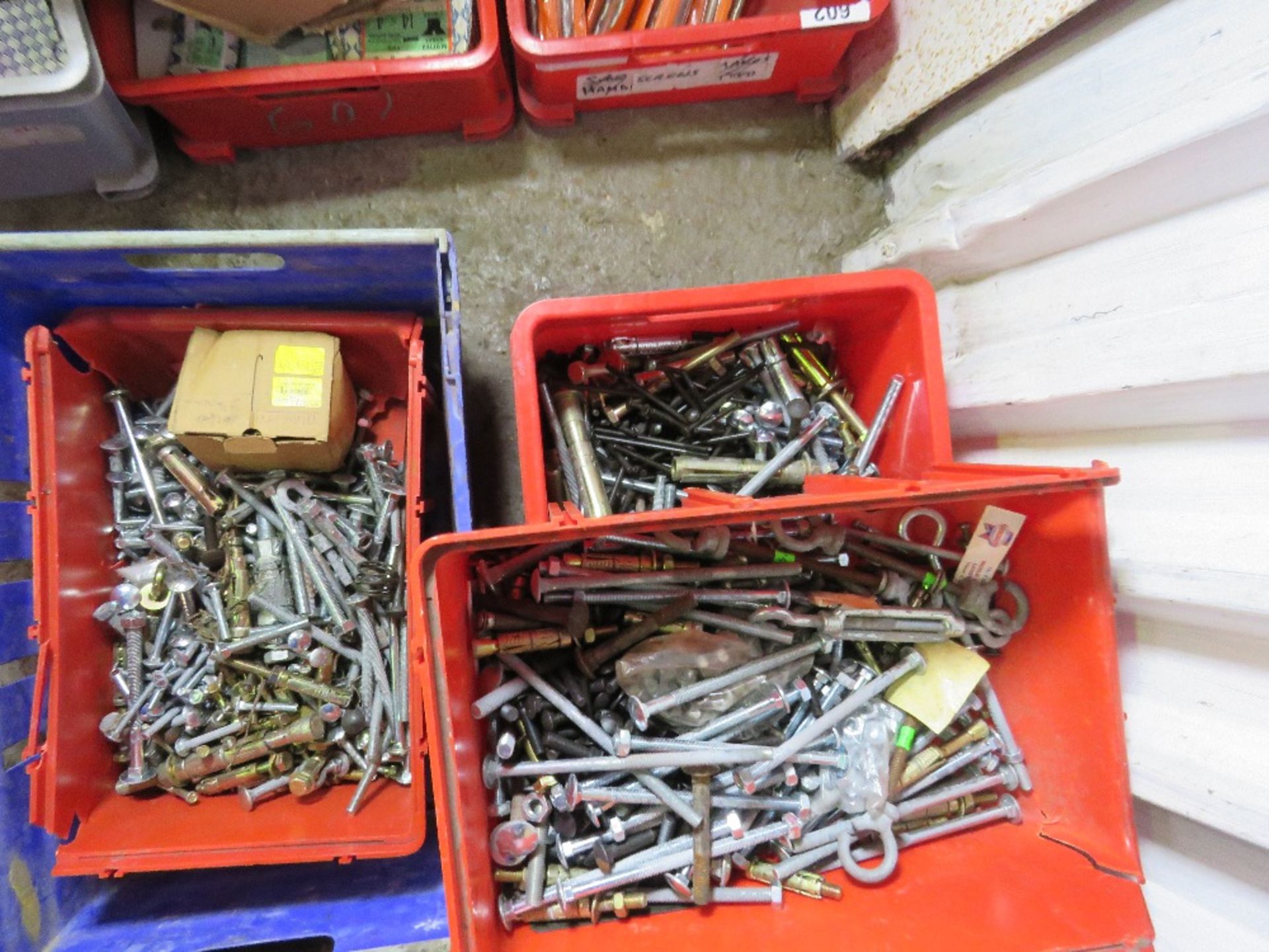3 X BOXES OF ASSORTED BOLTS AND FIXINGS. - Image 3 of 3