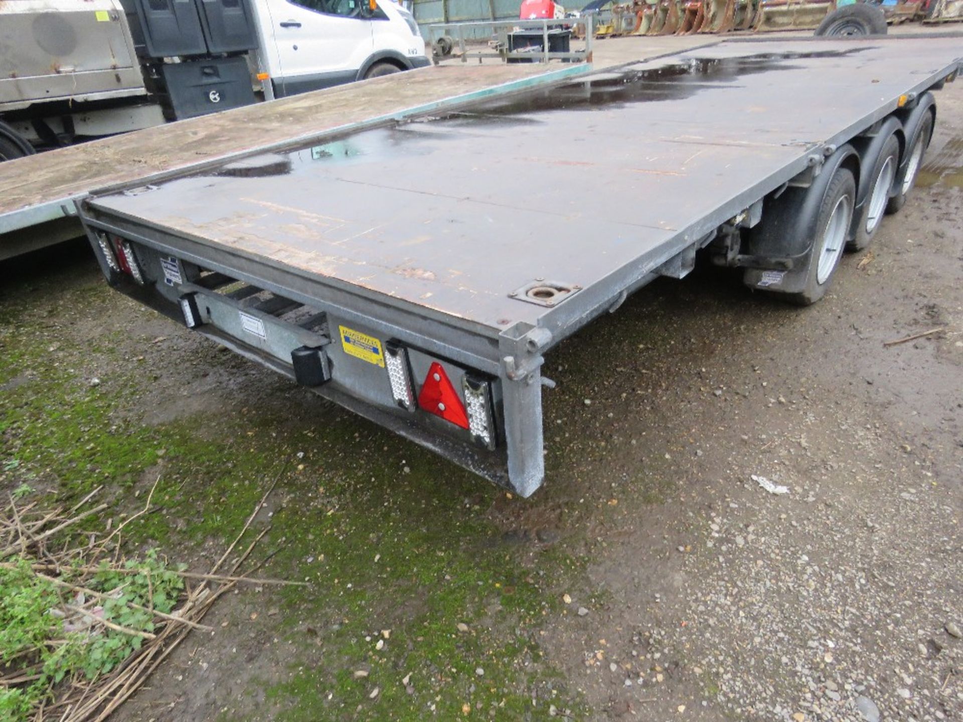 IFOR WILLIAMS LM186G3 TRIAXLED FLAT BED PLANT TRAILER, 18FT LENGTH X 6FT WIDTH, YEAR 2020 BUILD. SN: - Image 8 of 13