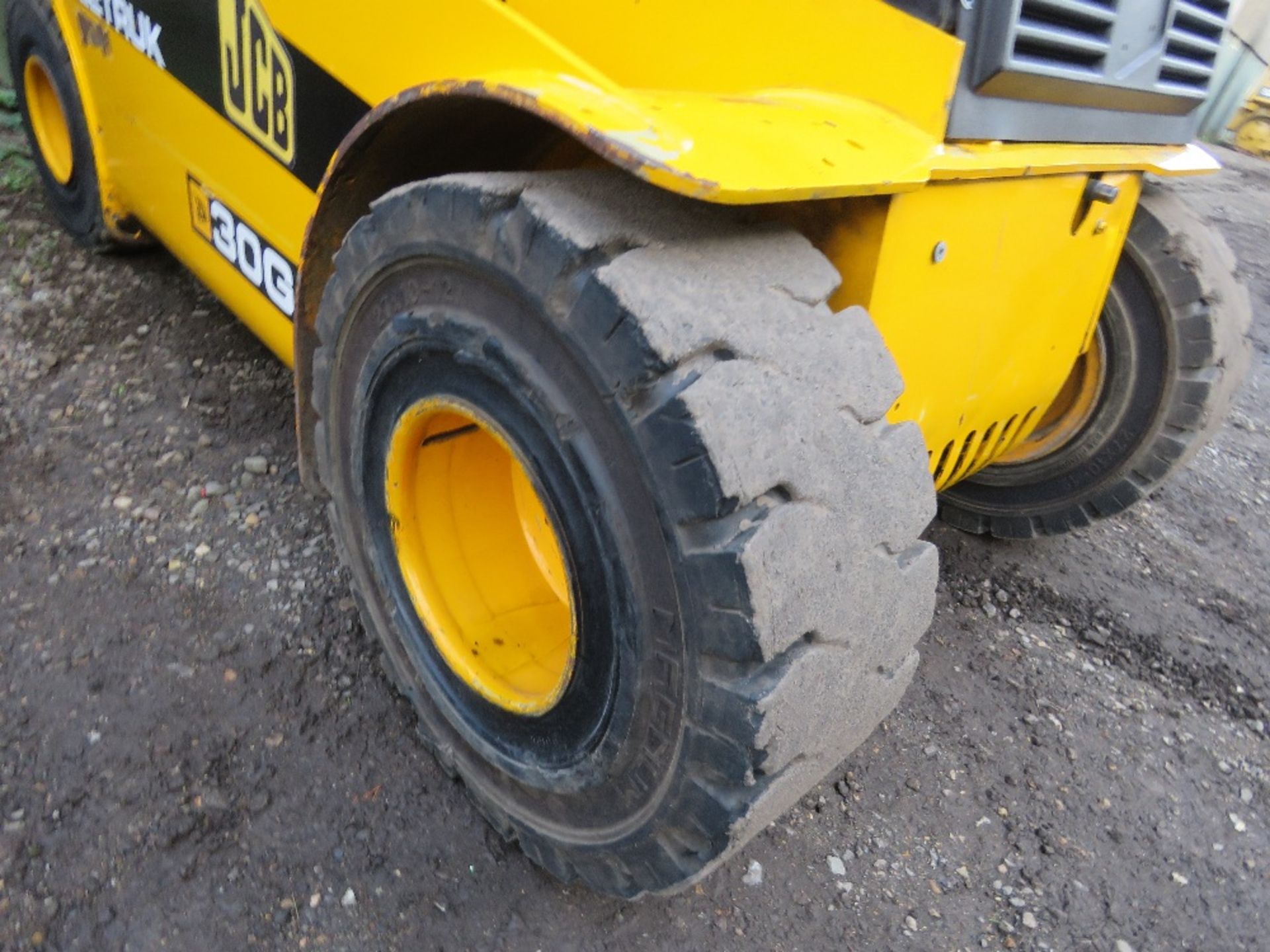 JCB 30G TELETRUK, YEAR 2012, GAS POWERED TELESCOPIC HANDLER, 3TONNE LIFT. SN:JCBTLT30J01540905. SOUR - Image 17 of 17