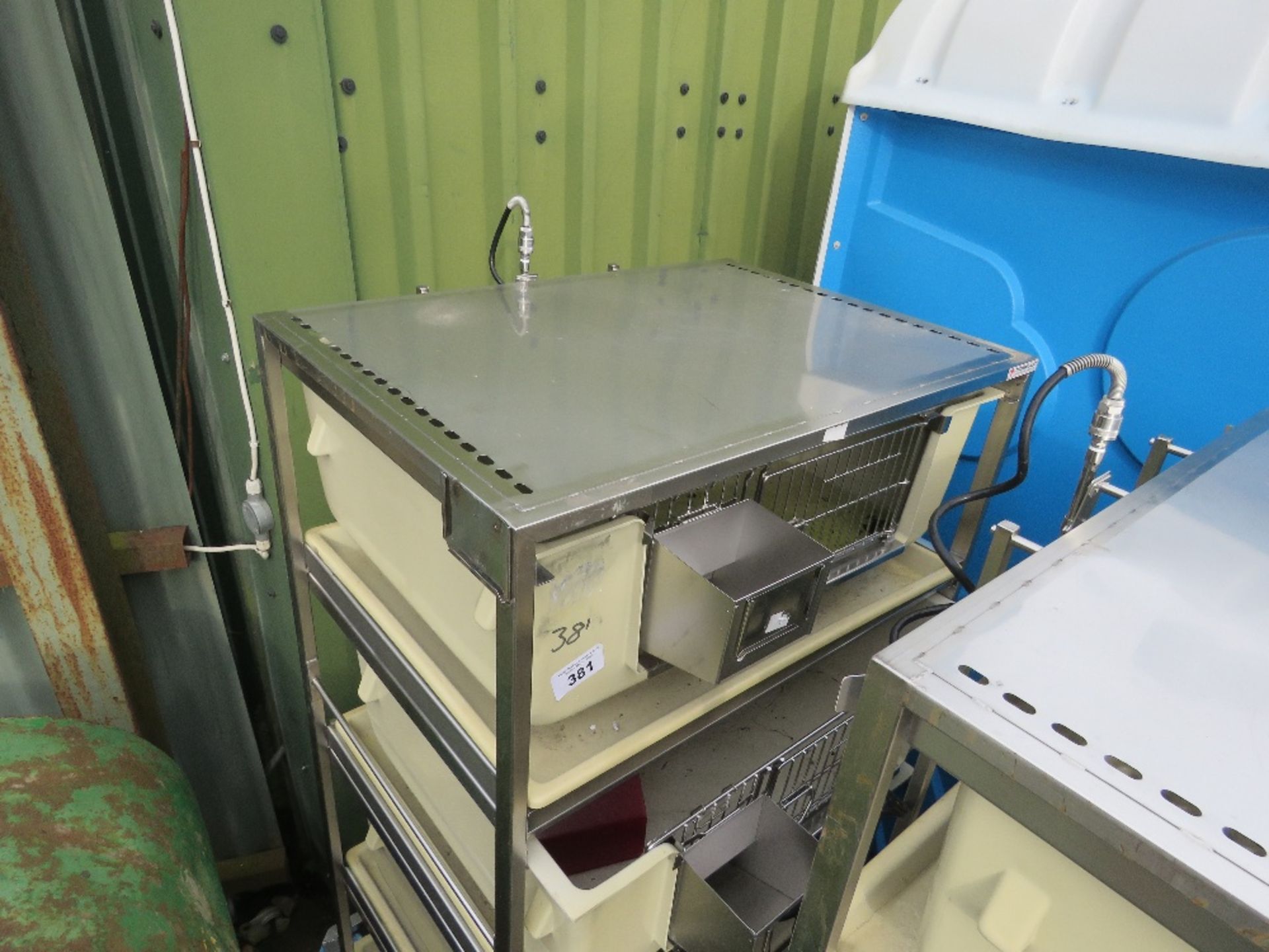 TECNIPLAST WHEELED STAINLESS STEEL TROLLEY FRAME CONTAINING 4 X VETINARY ANIMAL CAGES, LITTLE SIGNS - Image 3 of 3