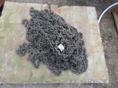 LONG LENGTH OF CHAIN, BELIEVED TO TO 40M LENGTH APPROX.