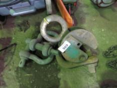 LARGE PLATE LIFTER CLAMP PLUS 3 X SHACKLES.