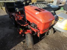 WESTWOOD S1300 RIDE ON MOWER WITH A COLLECTOR. WHEN TESTED WAS SEEN TO RUN AND DRIVE BUT MOWER NOT E