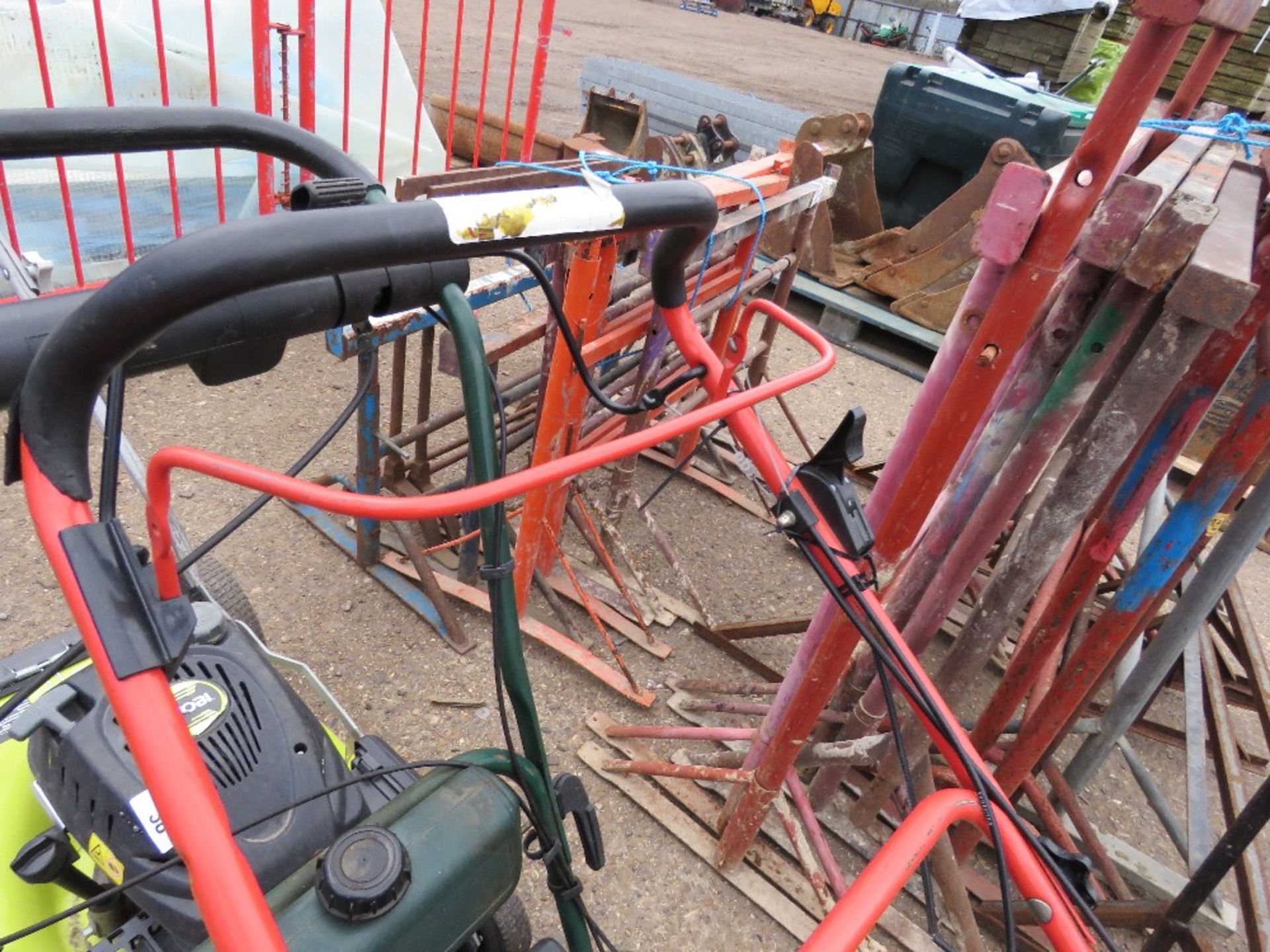 SATURN PETROL ENGINED MOWER. NO VAT ON THE HAMMER PRICE OF THIS ITEM. - Image 2 of 3