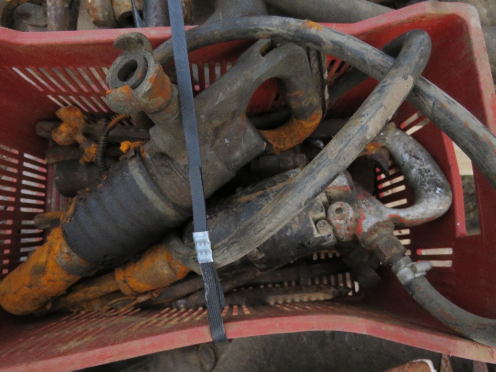 PALLET CONTAINING 2 ROCK DRILLS, BREAKERS AND DEMOLITION PICKS. - Image 3 of 5