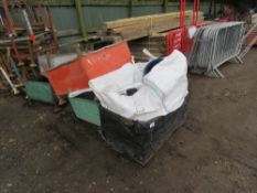 5 X METAL STILLAGES PLUS SOME PIPE FITTINGS ETC. THIS LOT IS SOLD UNDER THE AUCTIONEERS MARGIN SCHEM