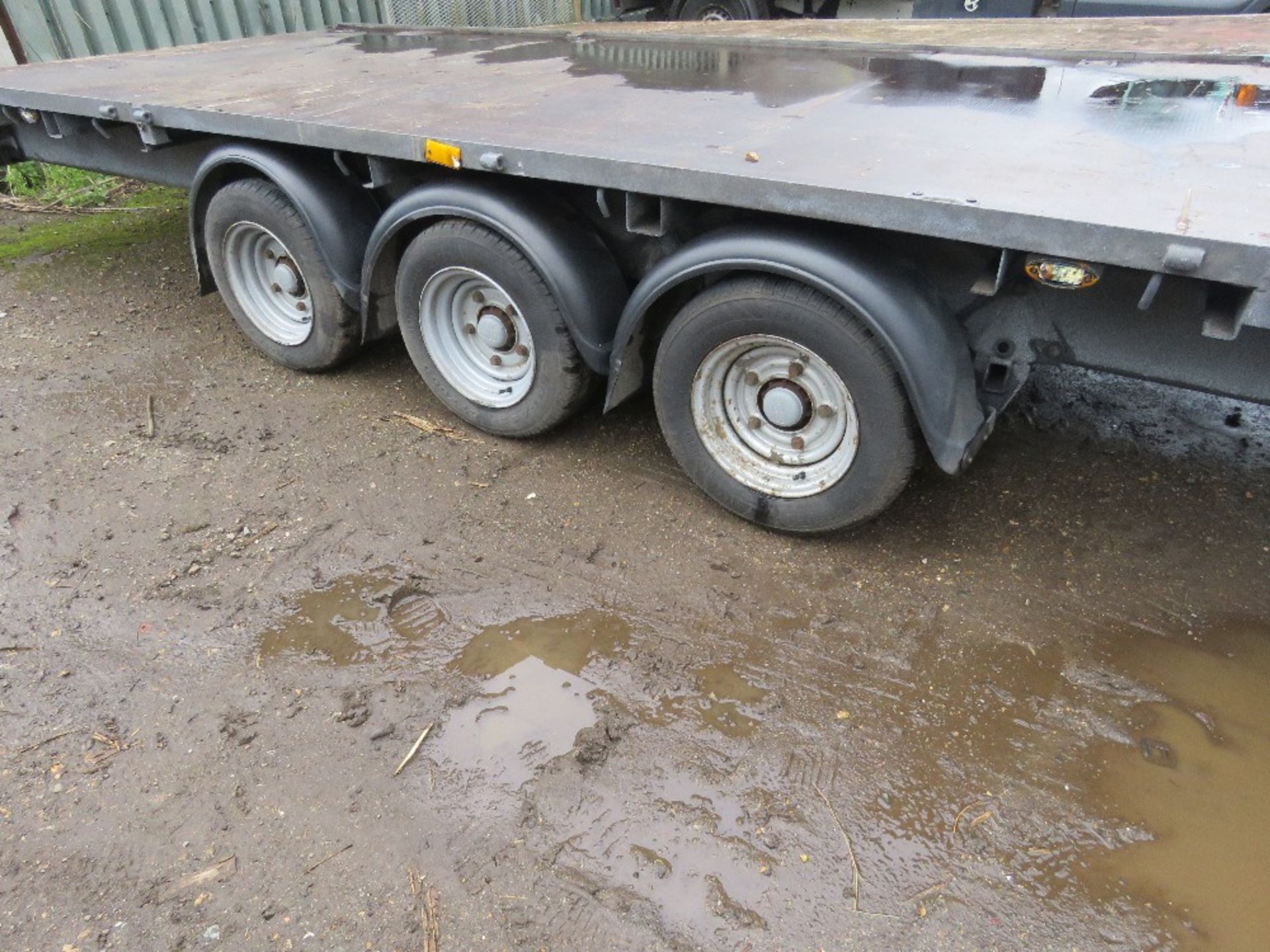 IFOR WILLIAMS LM186G3 TRIAXLED FLAT BED PLANT TRAILER, 18FT LENGTH X 6FT WIDTH, YEAR 2020 BUILD. SN: - Image 6 of 13