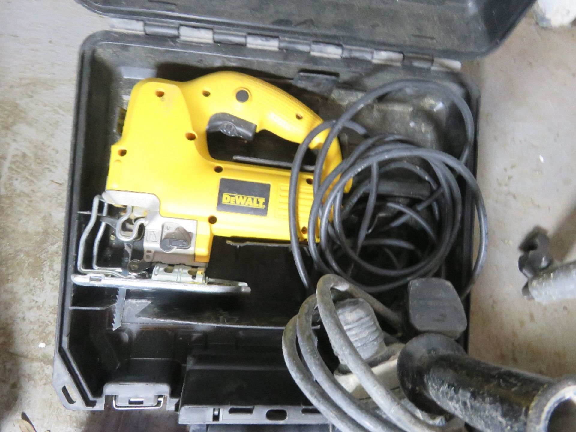 DEWALT 240VOLT DRILL AND JIGSAW. THIS LOT IS SOLD UNDER THE AUCTIONEERS MARGIN SCHEME, THEREFORE NO - Image 2 of 3