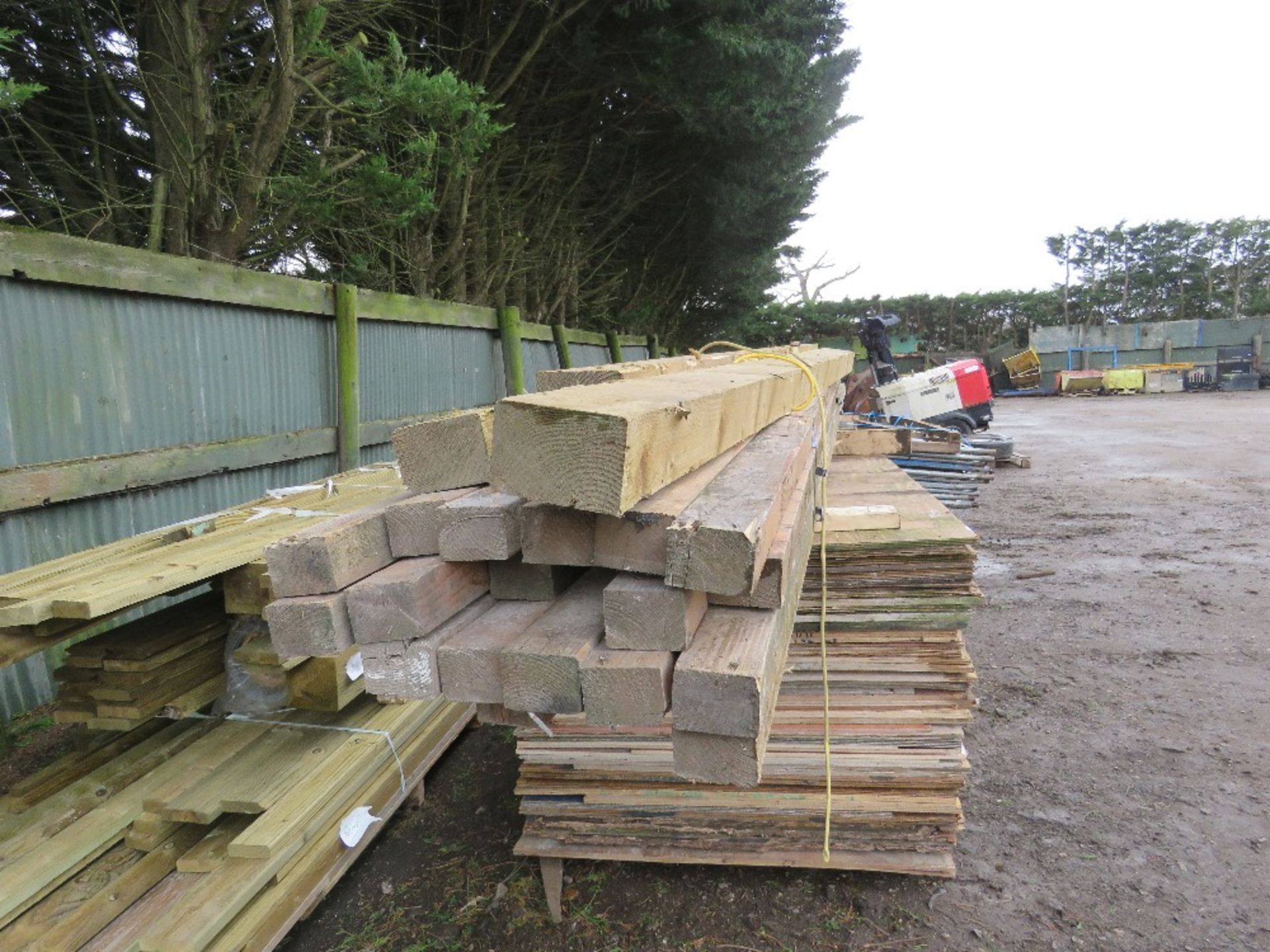 QUANTITY OF HEAVY DUTY JOIST TIMBERS, MOST ARE 100MM X 70MM APPROX.