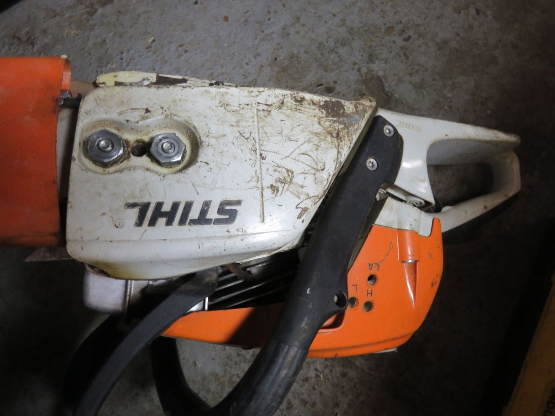 STIHL MS271 PETROL CHAINSAW. THIS LOT IS SOLD UNDER THE AUCTIONEERS MARGIN SCHEME, THEREFORE NO VAT - Image 2 of 4