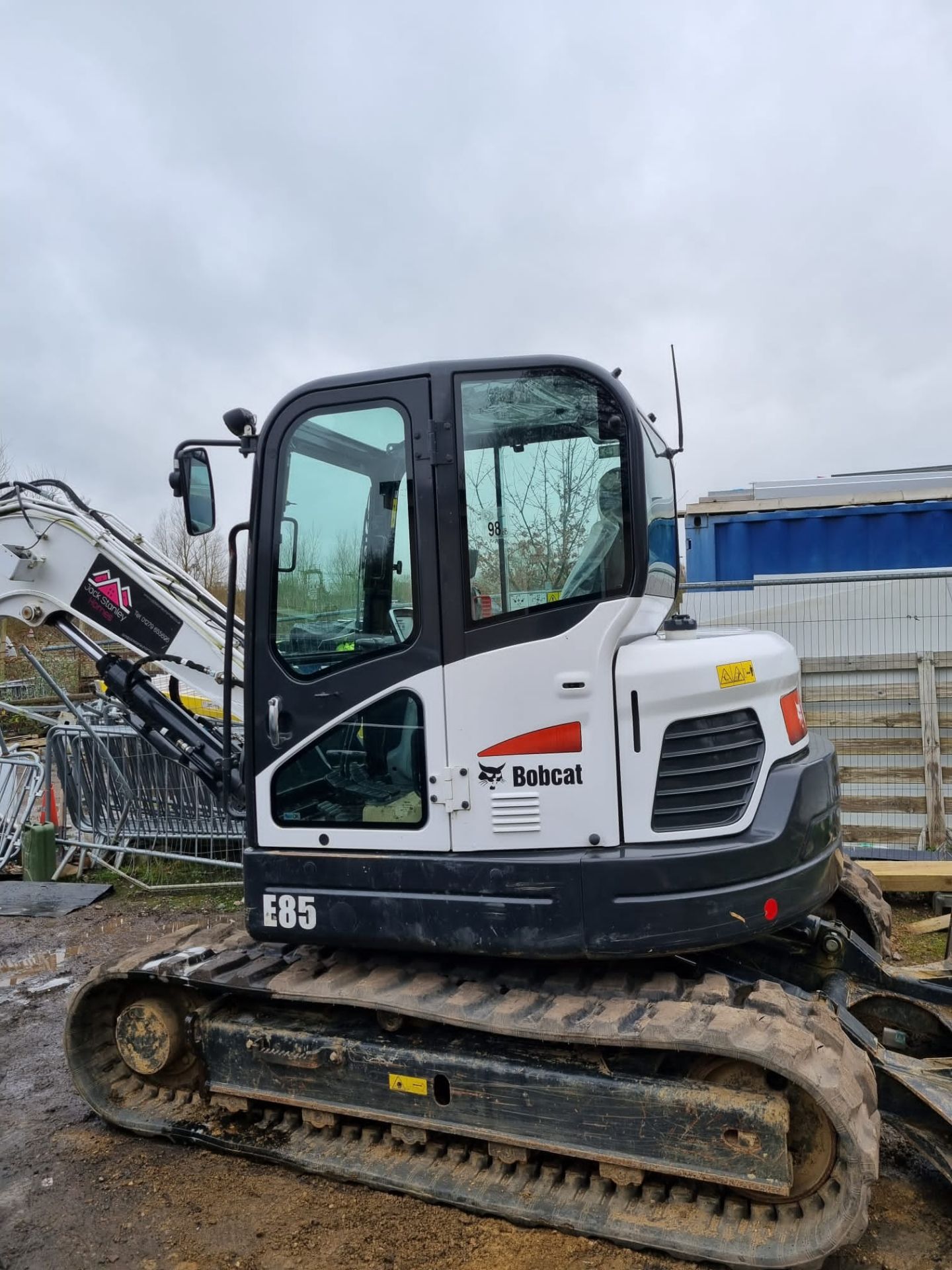 BOBCAT E85 RUBBER TRACKED EXCAVATOR YEAR 2018 BUILD, 395 REC HOURS. OWNED BY VENDOR FROM NEW. PURCHA