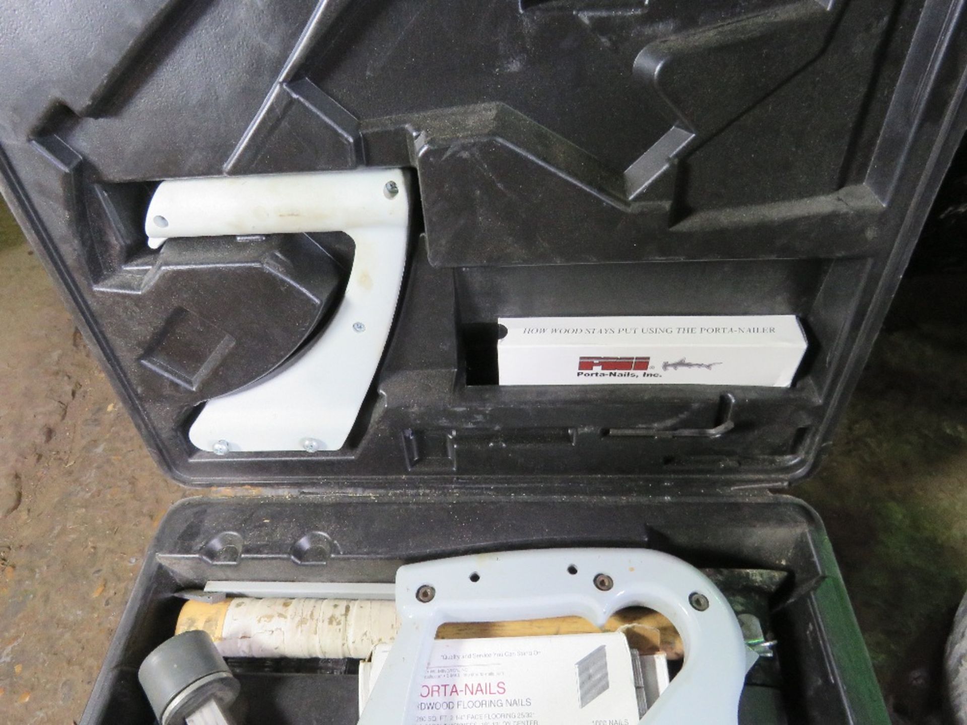PORTA NAILER FLOOR BOARD NAILER KIT. SOURCED FROM COMPANY LIQUIDATION. THIS LOT IS SOLD UNDER THE A - Image 2 of 3