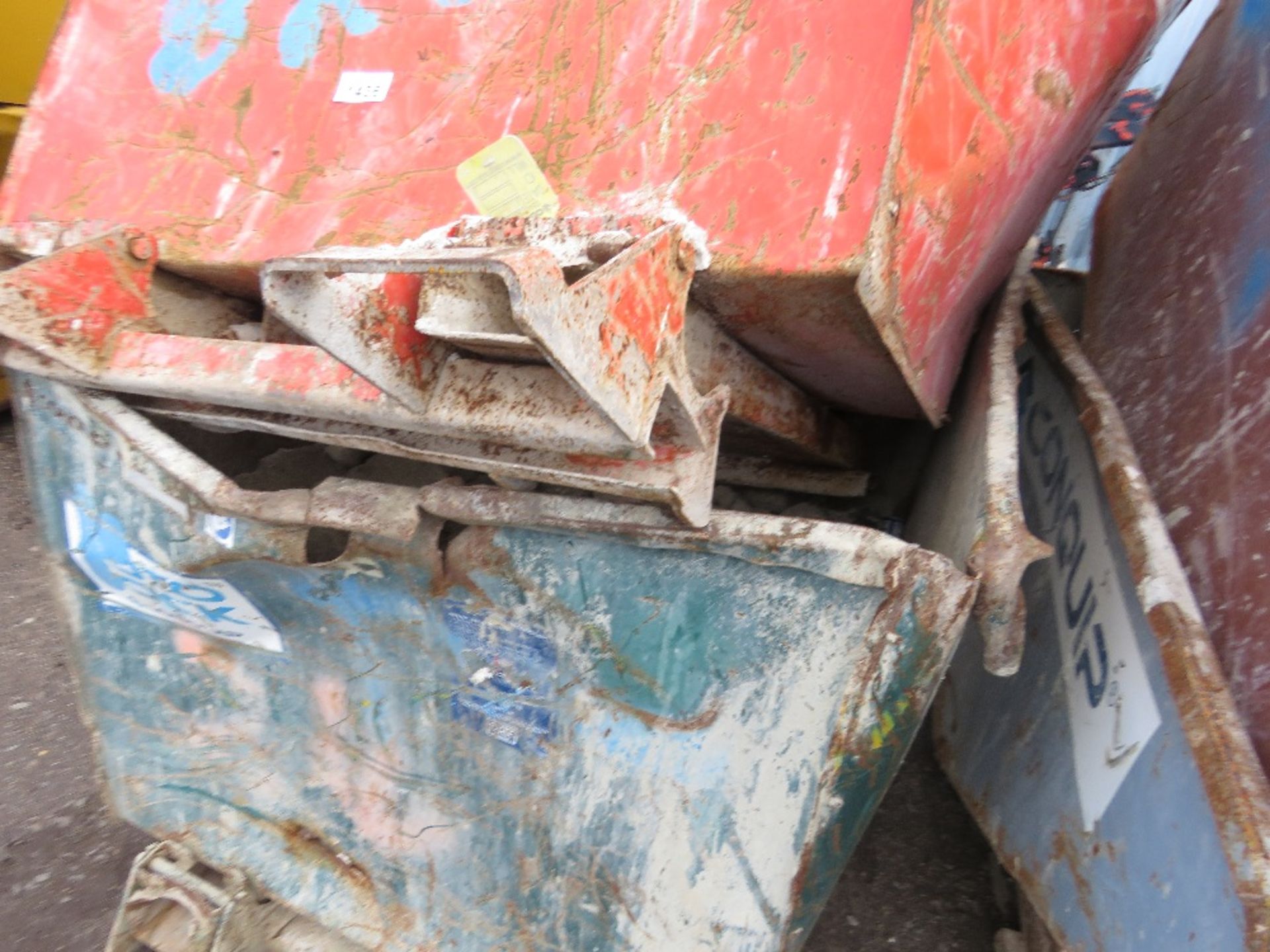 4 X SECOND GRADE TELEHANDLER TIP SKIPS, THIS LOT IS SOLD UNDER THE AUCTIONEERS MARGIN SCHEME, THERE - Image 6 of 6