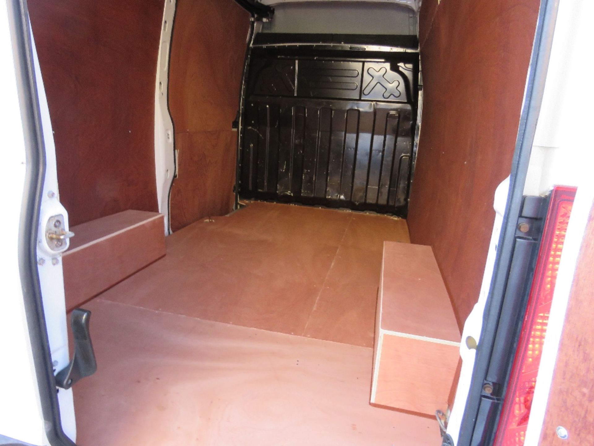 BID INCREMENT NOW £50............!IVECO 35-130 PANEL VAN REG: - Image 9 of 17