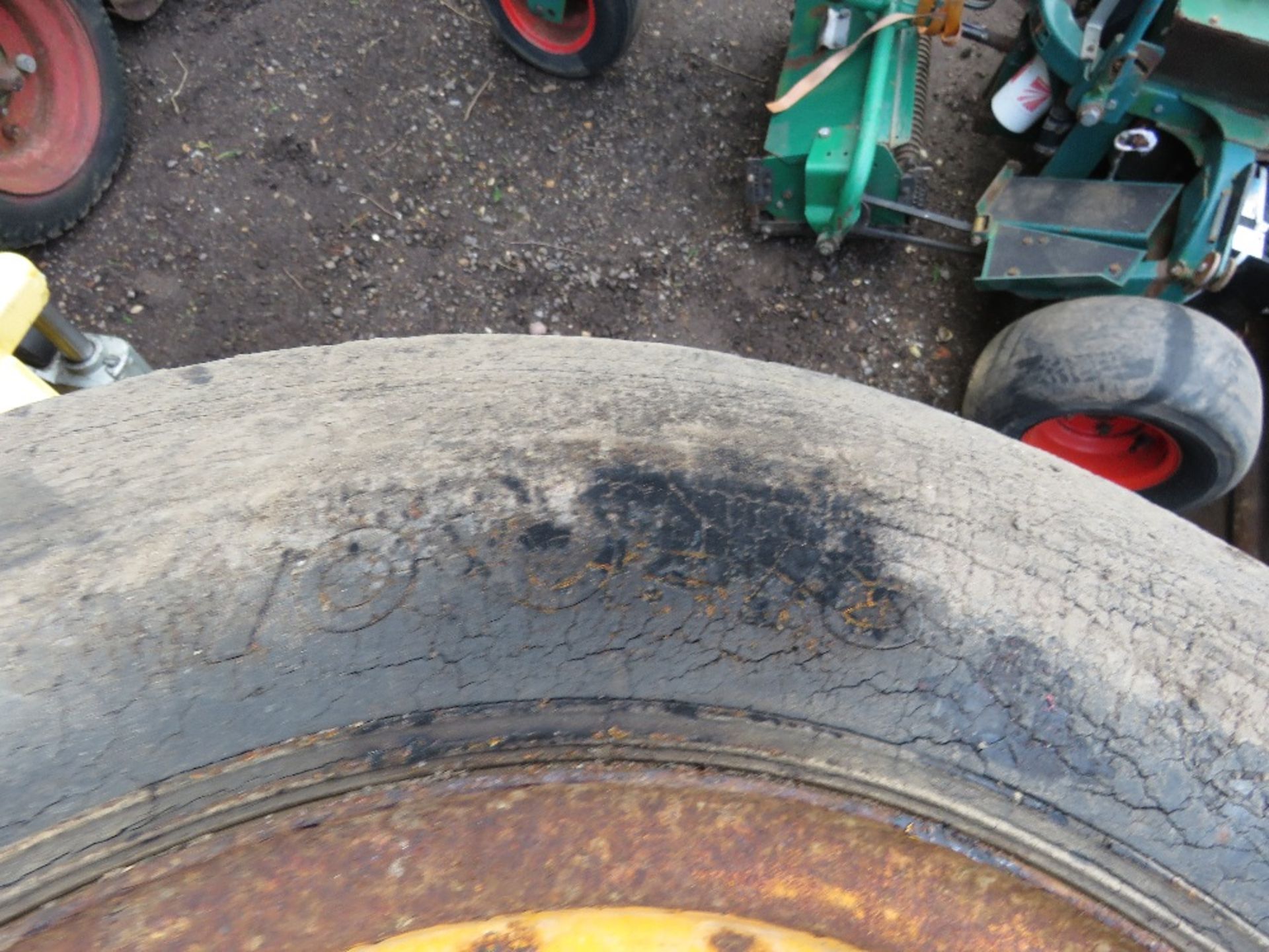 4 X AGRICULTURAL TRAILER WHEELS AND TYRES: 10-16. THIS LOT IS SOLD UNDER THE AUCTIONEERS MARGIN SCH - Image 3 of 3
