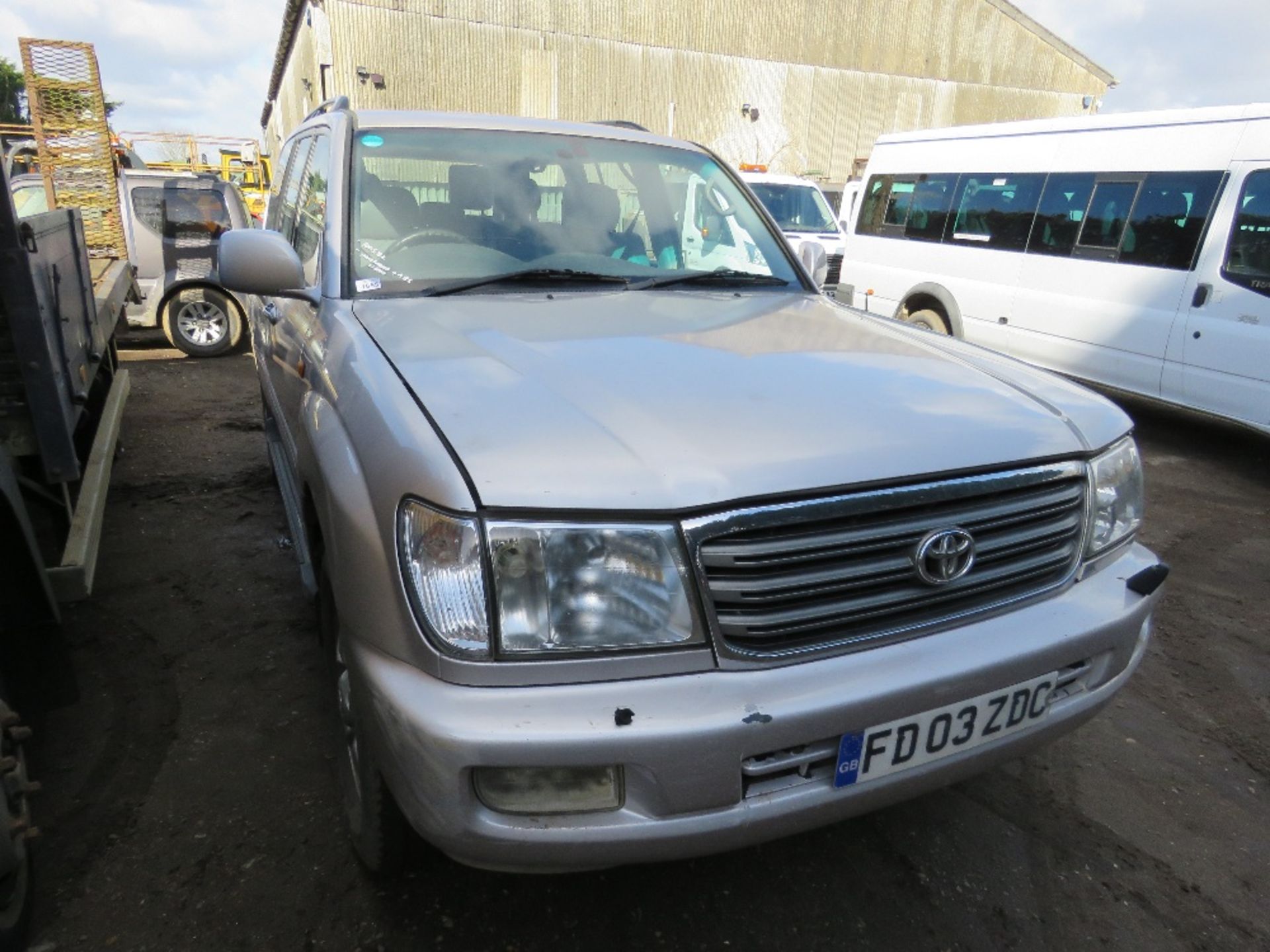 TOYOTA LANDCRUISER 4WD LWB JEEP REG:FD03 ZDC. HPI CLEAR.