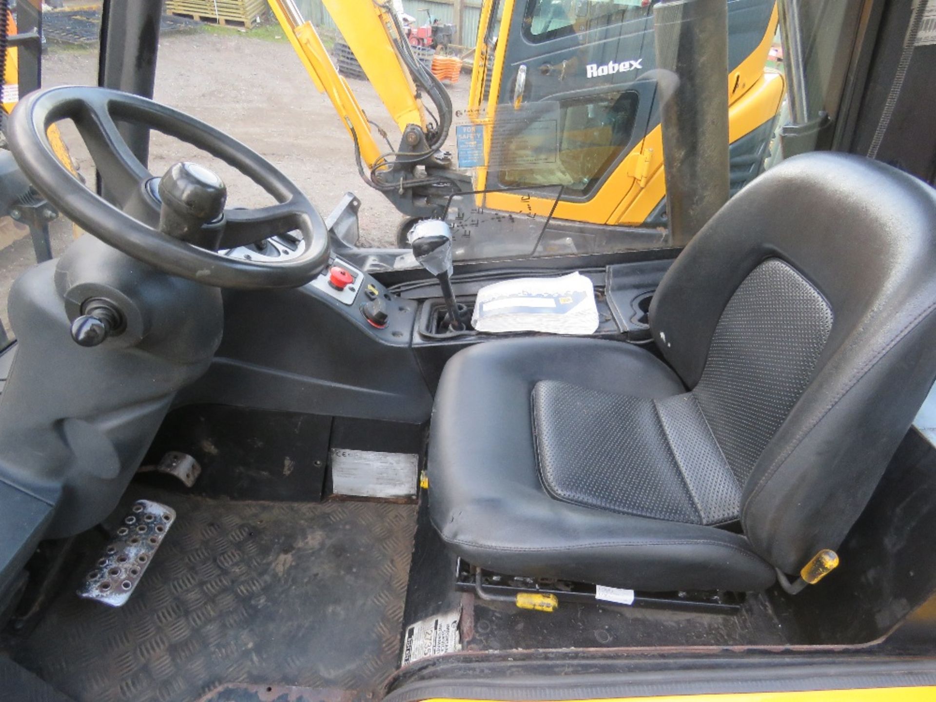 JCB 30G TELETRUK, YEAR 2012, GAS POWERED TELESCOPIC HANDLER, 3TONNE LIFT. SN:JCBTLT30J01540905. SOUR - Image 12 of 17