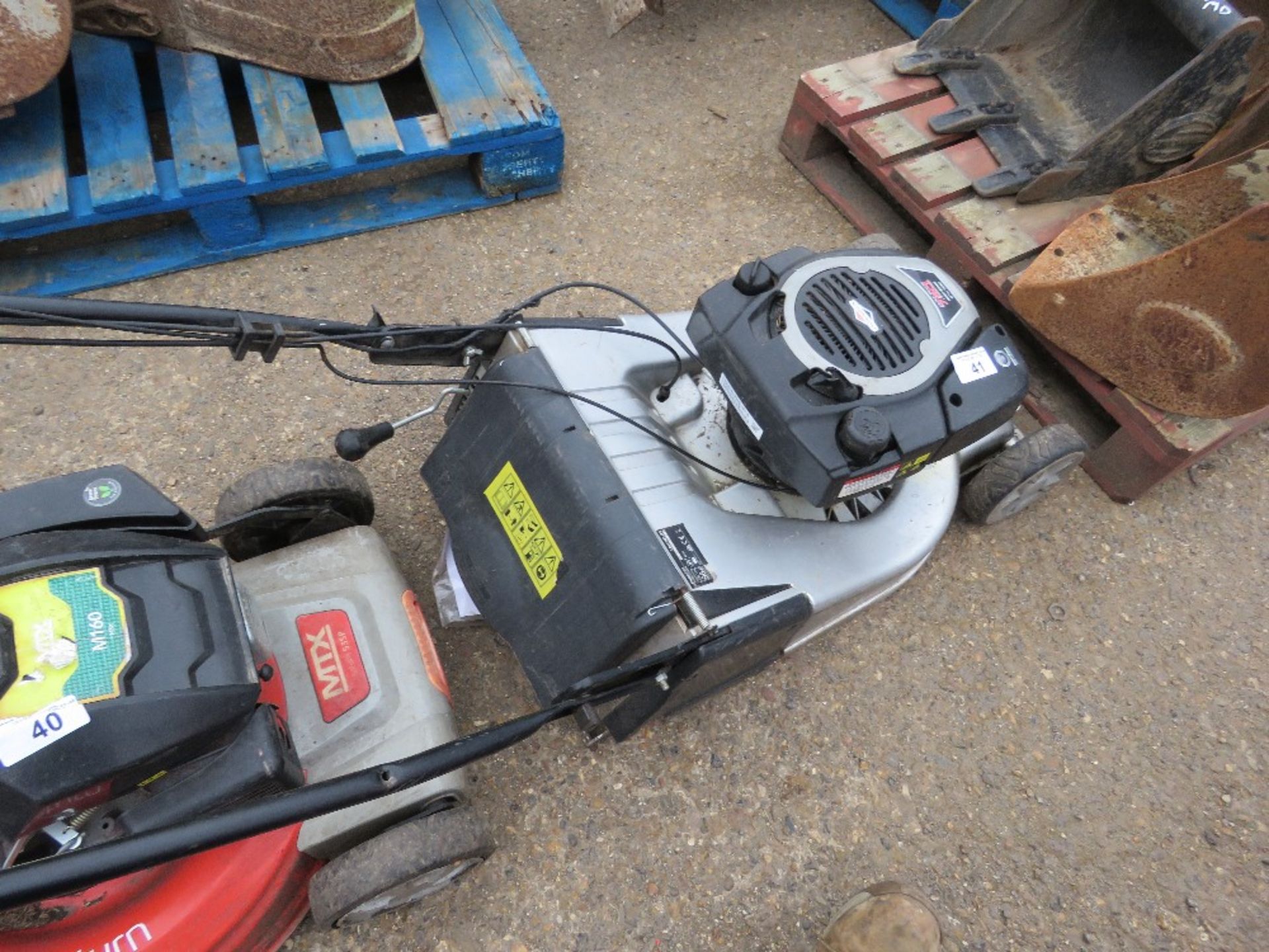 LAWNFLITE ROLLER PETROL ENGINED MOWER. NO VAT ON THE HAMMER PRICE OF THIS ITEM.
