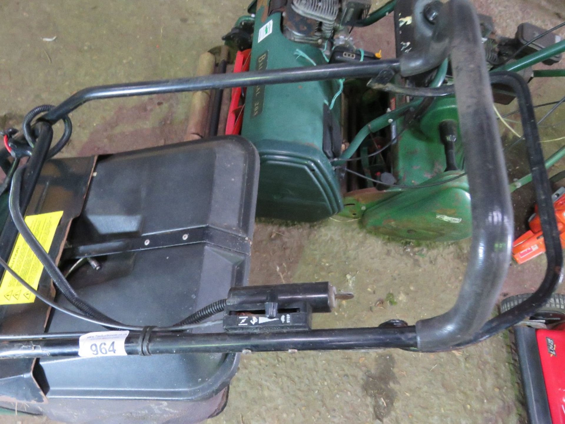 HAYTER HARRIER 48 ELECTRIC START ROLLER PETROL MOWER, WITH BOX/COLLECTOR. THIS LOT IS SOLD UNDER TH - Image 2 of 4