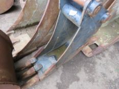 STRICKLAND EXCAVATOR BUCKET ON 50MM PINS, 300MM WIDTH APPROX. DIRECT FROM LOCAL CONSTRUCTION CO