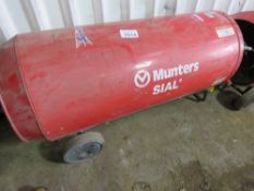 MUNTERS SIAL 110VOLT POWERED PROPANE GAS SPACE HEATER.