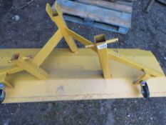 TRACTOR 3 POINT LINKAGE MOUNTED SNOW PLOUGH 7FT WIDE APPROX.