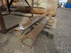 PAIR OF EXTENSION FORKLIFT TINES/SLEEVES, 6FT LENGTH APPROX.