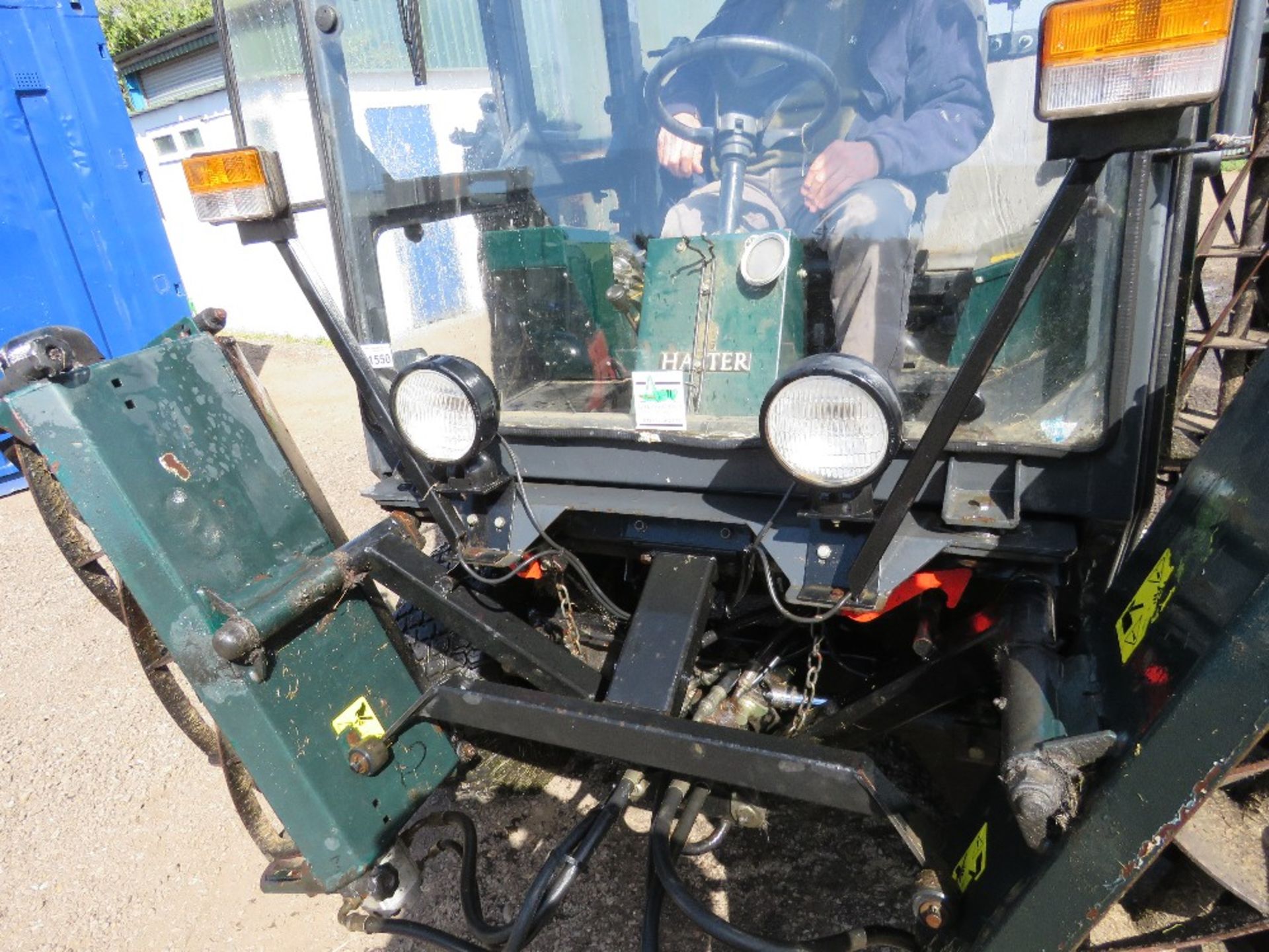 HAYTER 5 GANG T44 CABBED RIDE ON CYLINDER MOWER WITH KUBOTA ENGINE. WHEN TESTED WAS SEEN TO DRIVE, M - Image 9 of 13