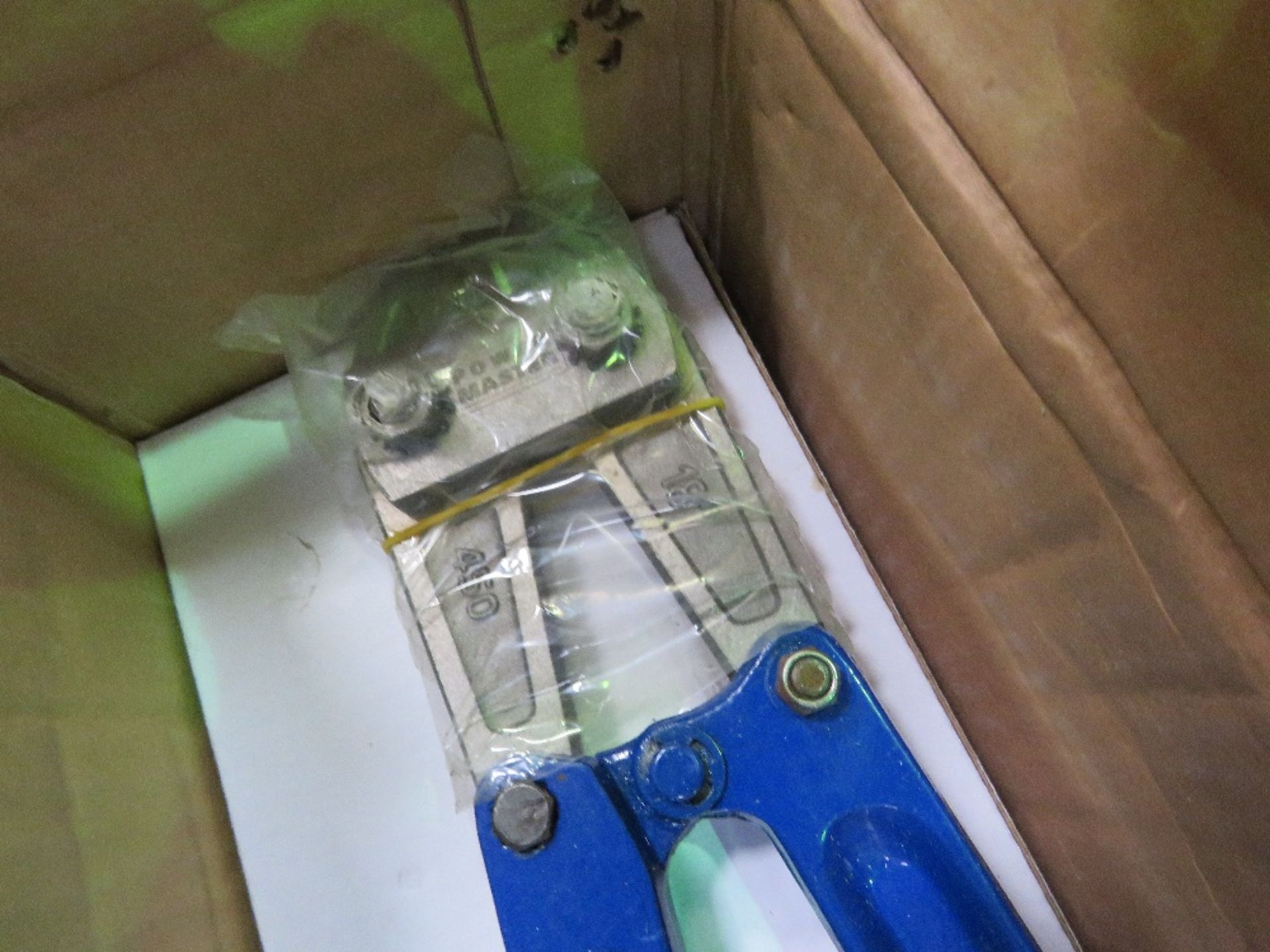 5 X BOLT CROPPERS, UNUSED. - Image 2 of 2