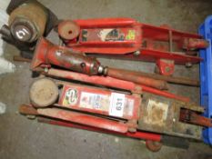 2 X TROLLEY JACKS PLUS 2 X BOTTLE JACKS. SOURCED FROM SITE CLEARANCE. THIS LOT IS SOLD UNDER THE AUC