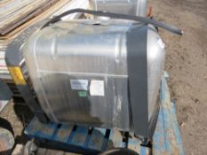 ALUMINIUM MERCEDES DIESEL LORRY TANK MODEL A960-4703103/Z002. SUITABLE FOR MERCEDES OR VOLVO LORRY.