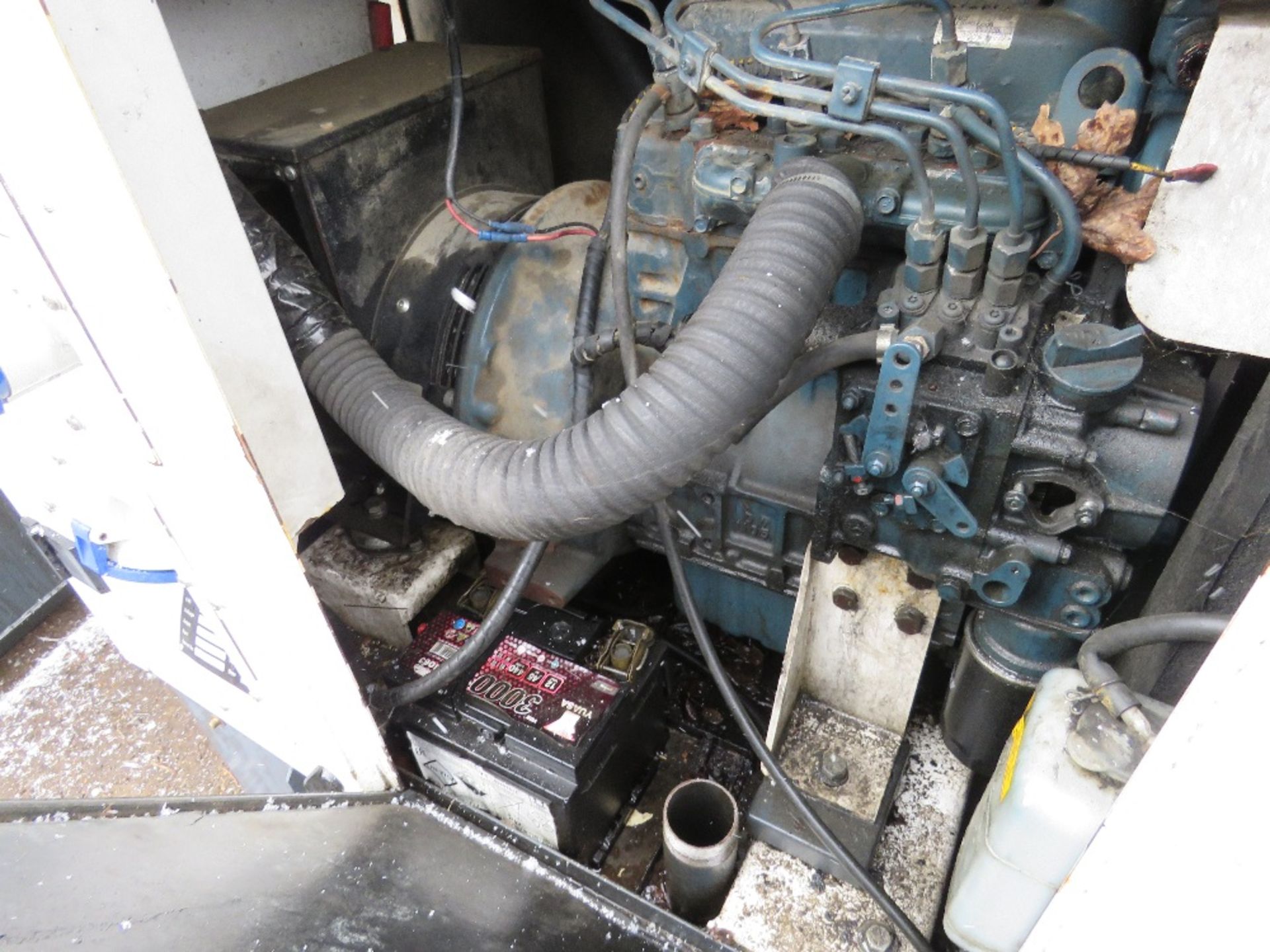 HARRINGTON HGI COMPACT GENERATOR SET, KUBOTA 3 CYLINDER DIESEL ENGINE. PREVIOUSLY USED FOR POWERING - Image 5 of 7