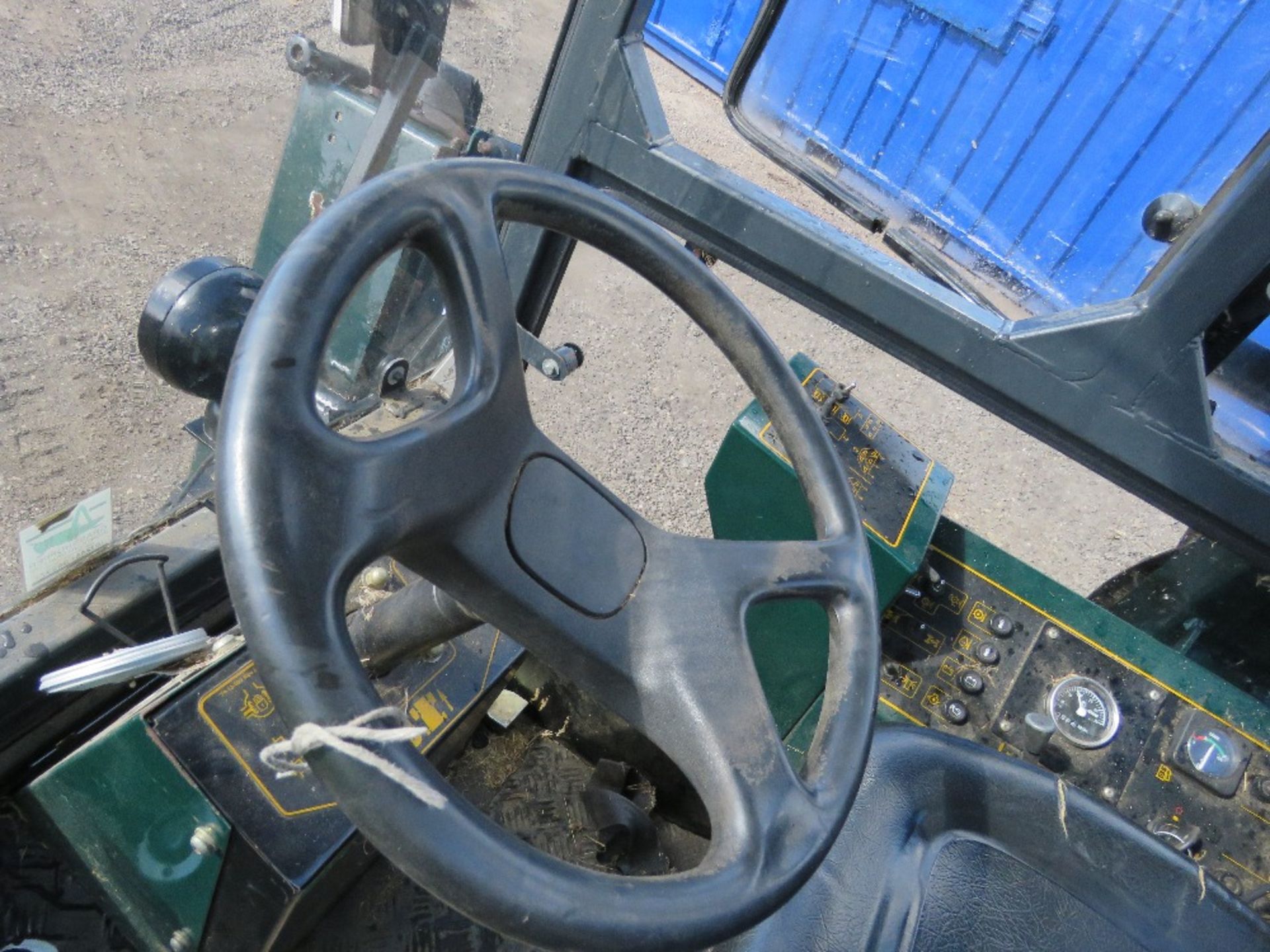 HAYTER 5 GANG T44 CABBED RIDE ON CYLINDER MOWER WITH KUBOTA ENGINE. WHEN TESTED WAS SEEN TO DRIVE, M - Image 13 of 13