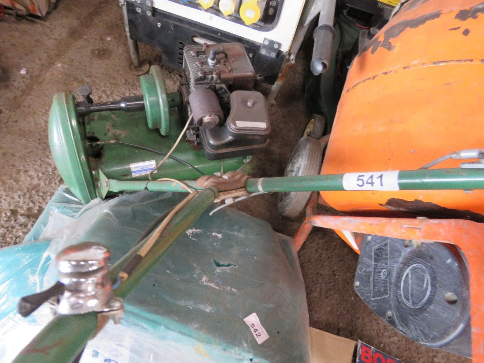 RANSOMES MARQUIS PETROL CYLINDER MOWER, NO BOX/COLLECTOR. THIS LOT IS SOLD UNDER THE AUCTIONEERS MAR - Image 3 of 3