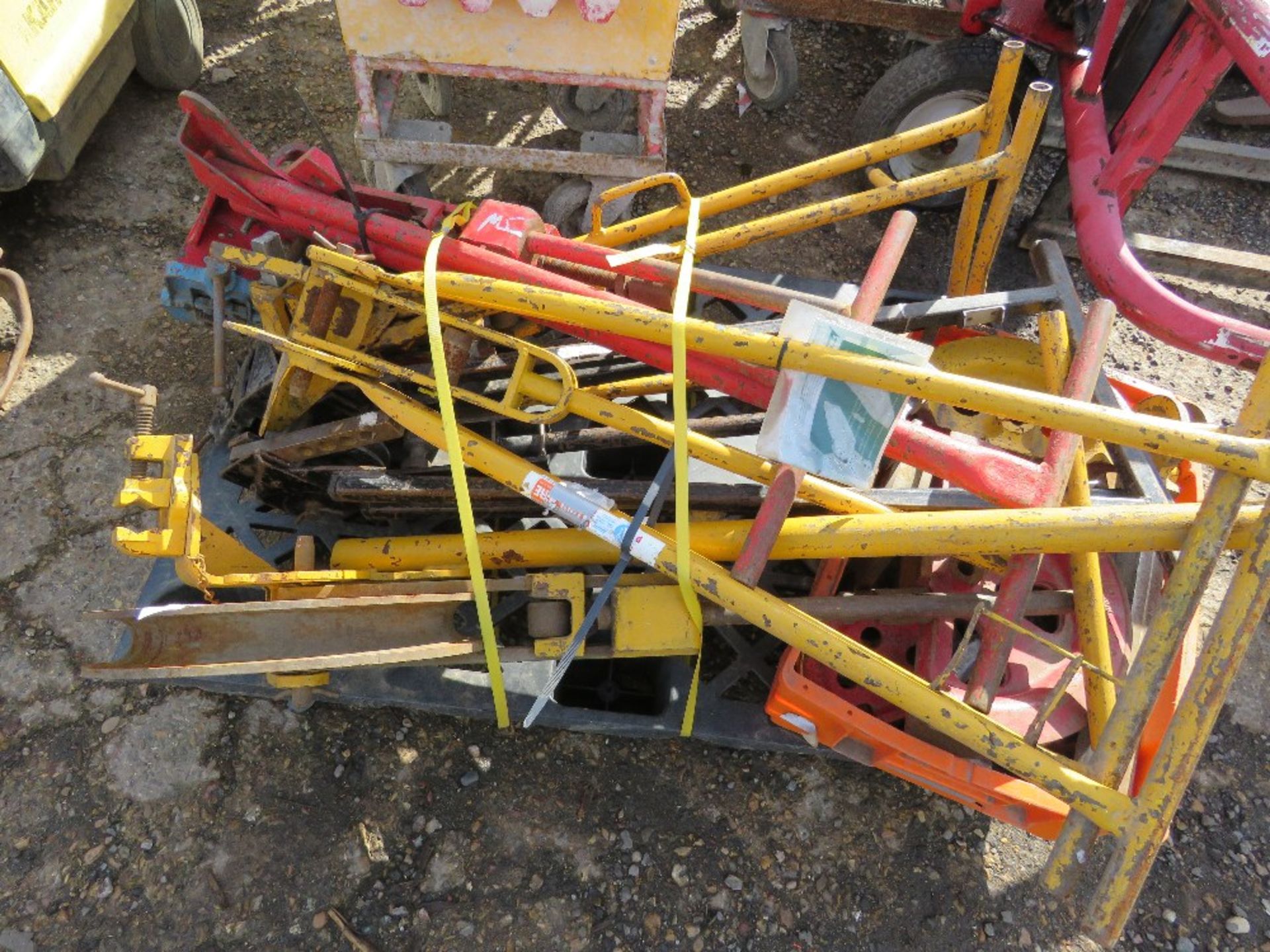 PALLET OF PIPE VICES, BENDERS AND FORMS ETC. THIS LOT IS SOLD UNDER THE AUCTIONEERS MARGIN SCHEME, T - Image 2 of 4