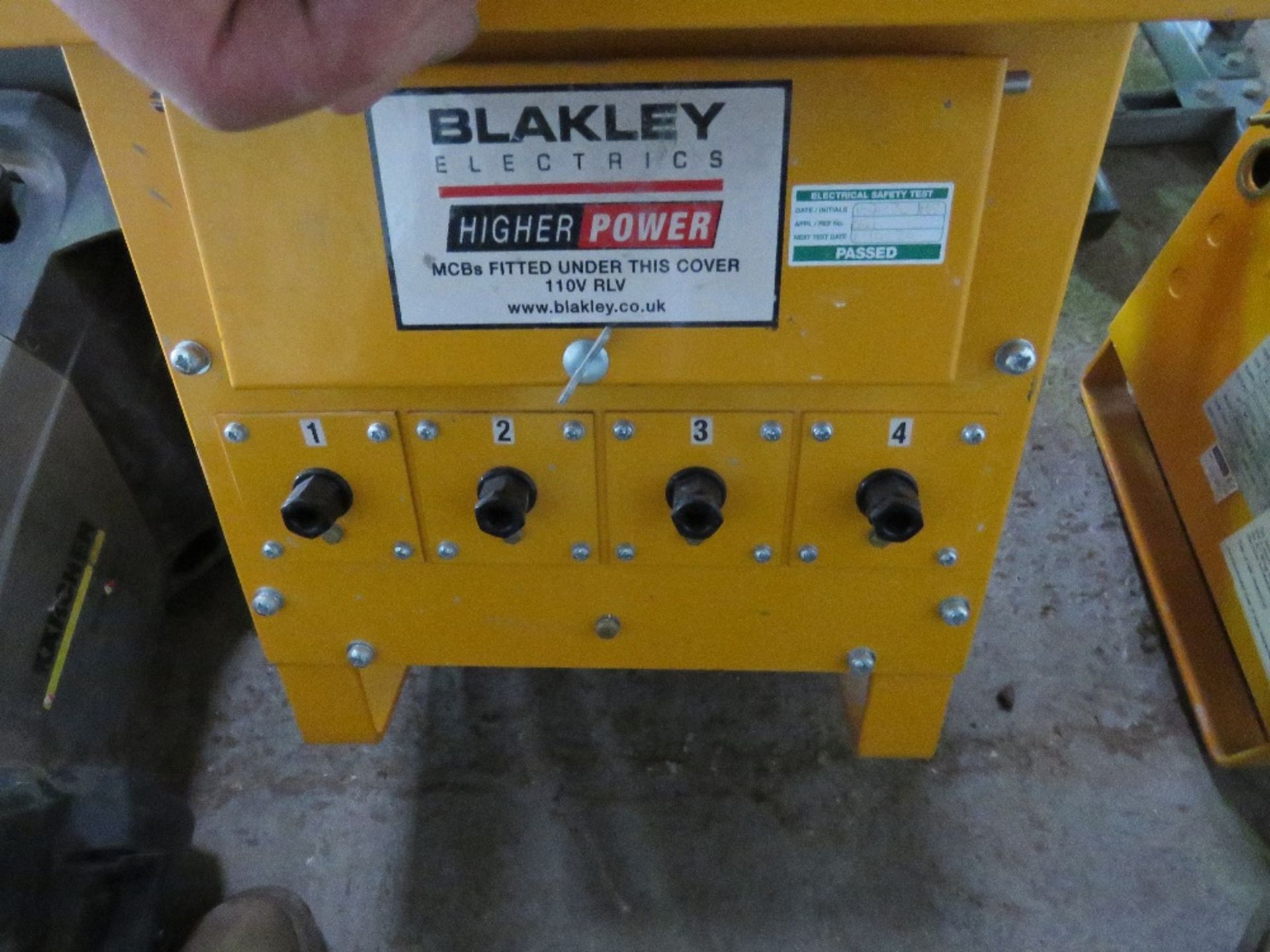 BLAKLEY 4KVA 230VOLT TO 110VOLT TRANSFORMER.