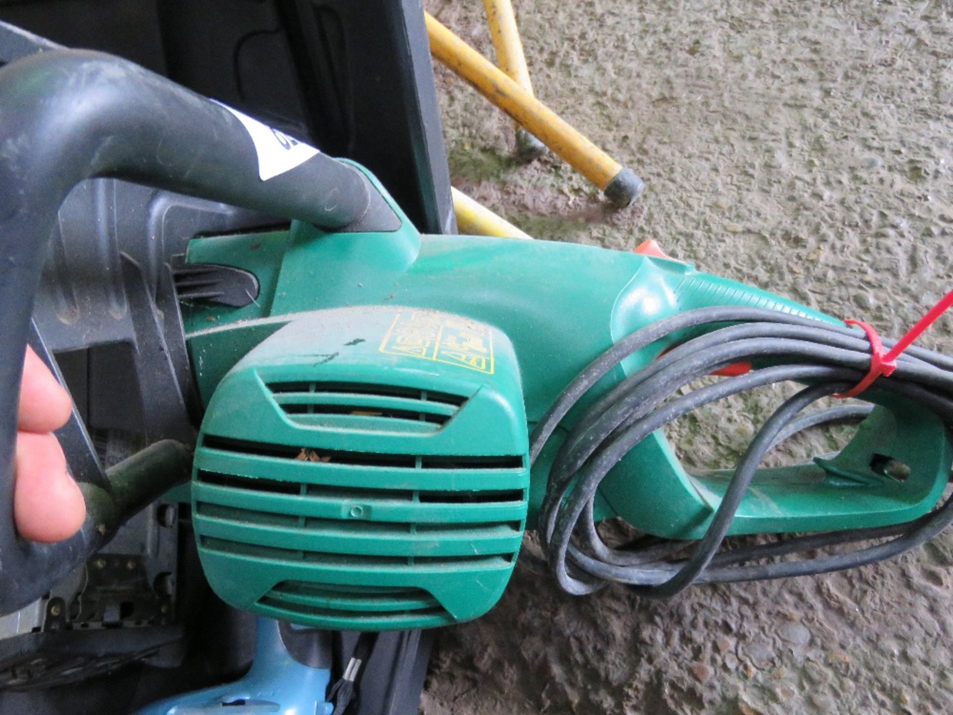 CAR RADIO, ELECTRIC CHAINSAW PLUS A BATTERY DRILL BODY. THIS LOT IS SOLD UNDER THE AUCTIONEERS MARGI - Image 2 of 4