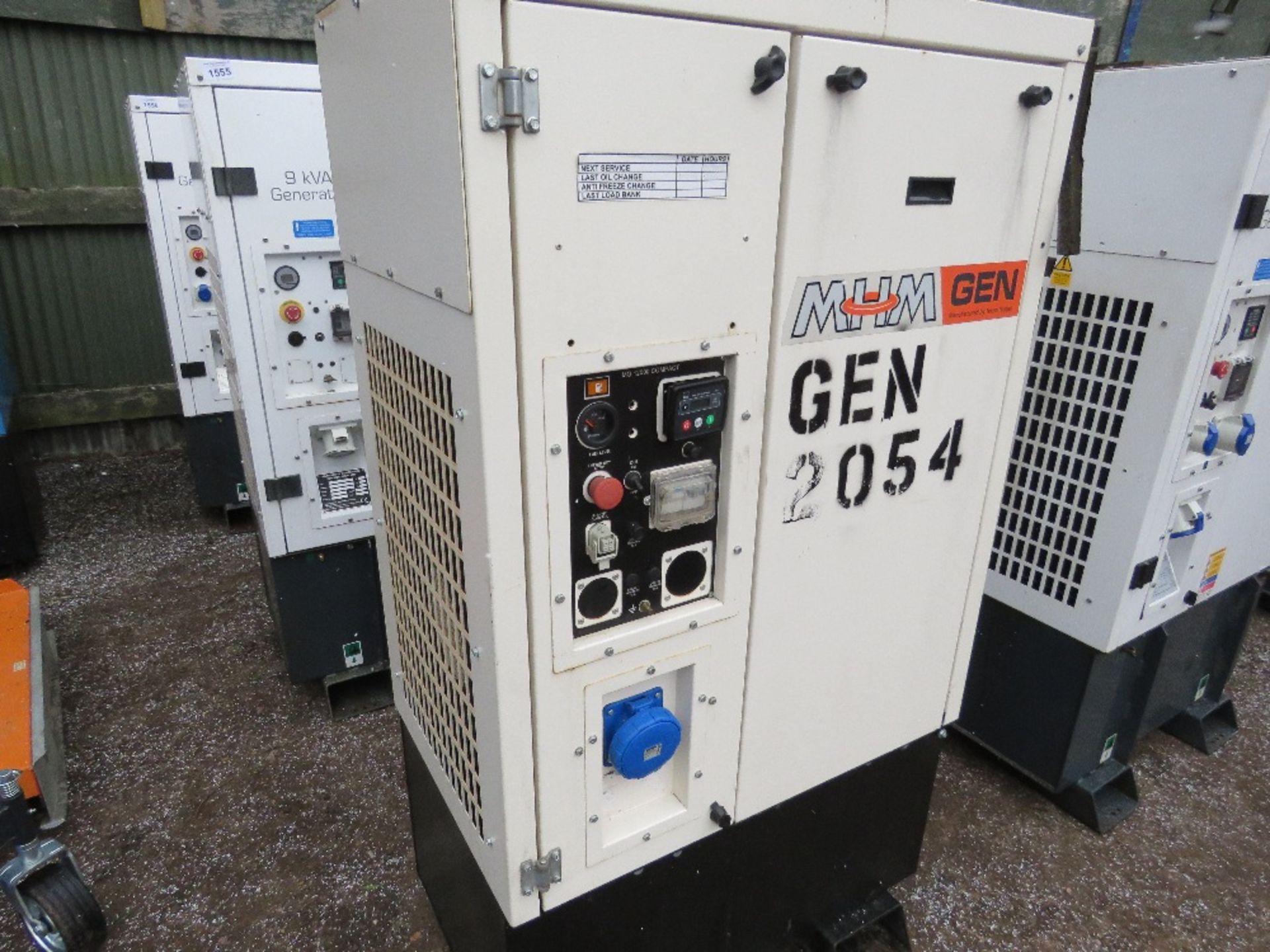 MHM MG1200 COMPACT GENERATOR SET, KUBOTA 3 CYLINDER DIESEL ENGINE. PREVIOUSLY USED FOR POWERING WELF