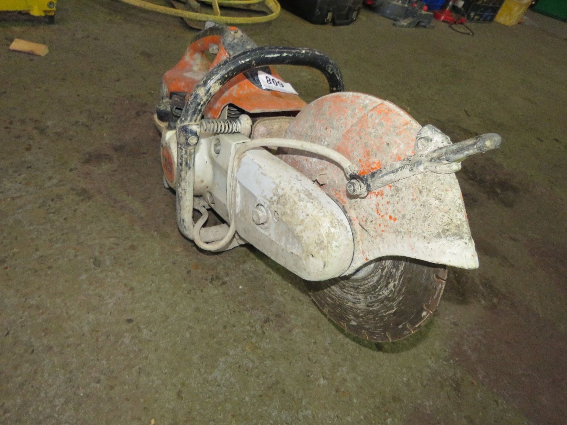 STIHL TS410 PETROL SAW. THIS LOT IS SOLD UNDER THE AUCTIONEERS MARGIN SCHEME, THEREFORE NO VAT WILL - Image 3 of 3