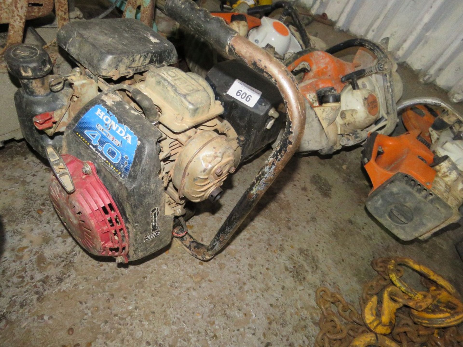 HONDA DUAL VOLTAGE PETROL GENERATOR. THIS LOT IS SOLD UNDER THE AUCTIONEERS MARGIN SCHEME, THEREFORE