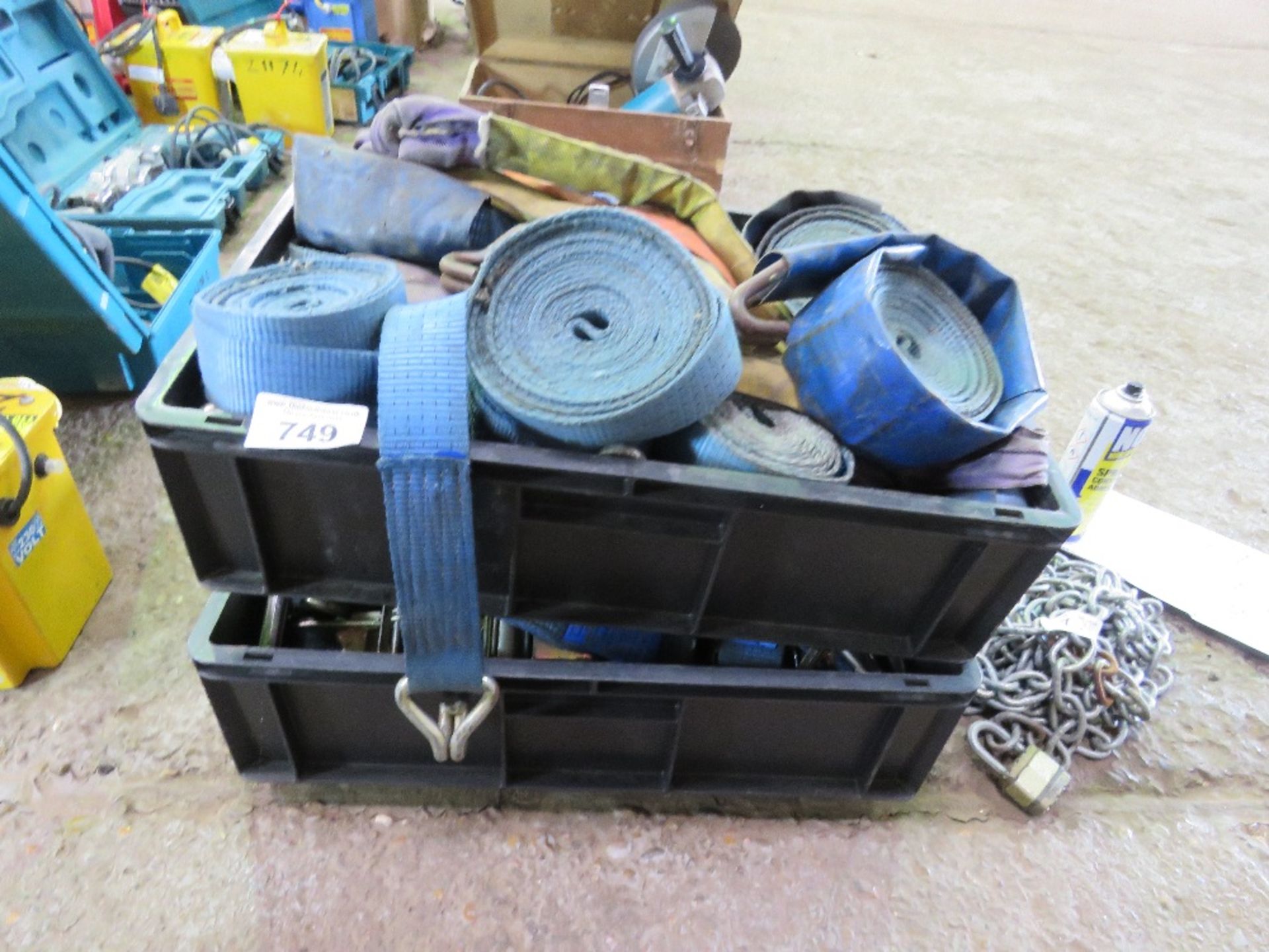 2 X BOXES OF RATCHET STRAPS. THIS LOT IS SOLD UNDER THE AUCTIONEERS MARGIN SCHEME, THEREFORE NO VAT - Image 2 of 3