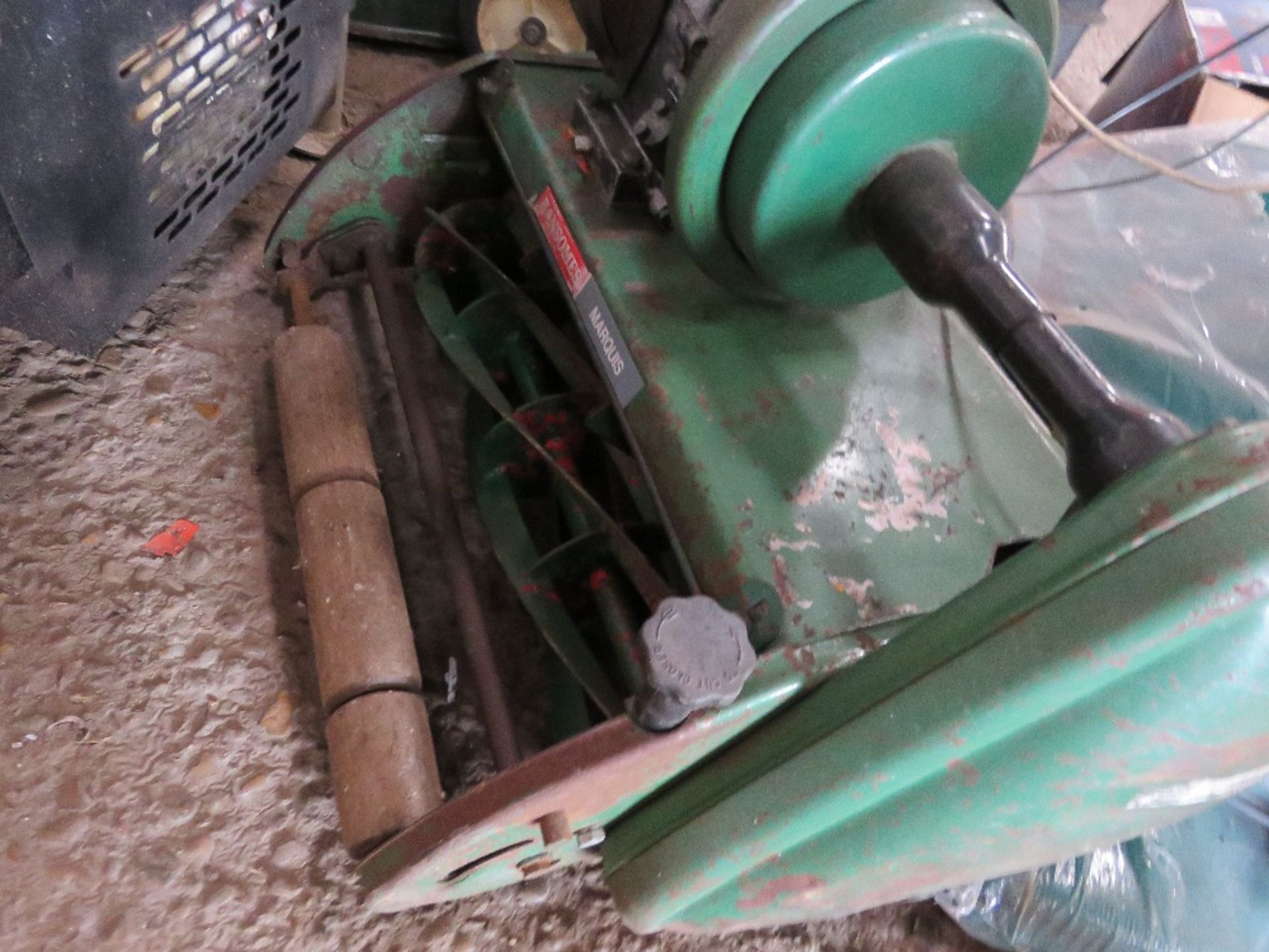 RANSOMES MARQUIS PETROL CYLINDER MOWER, NO BOX/COLLECTOR. THIS LOT IS SOLD UNDER THE AUCTIONEERS MAR - Image 2 of 3