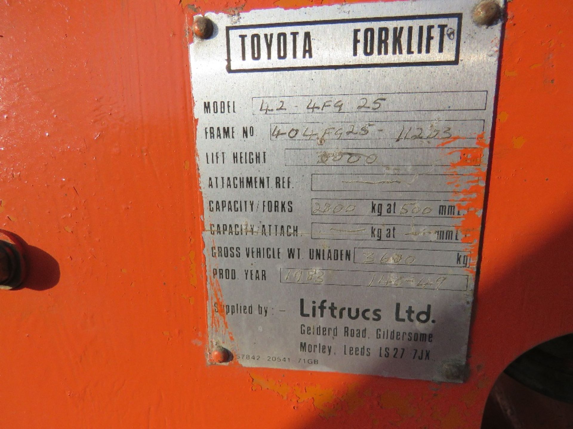 TOYOTA 2.8TONNE GAS FORKLIFT. 3M LIFT HEIGHT. - Image 4 of 7