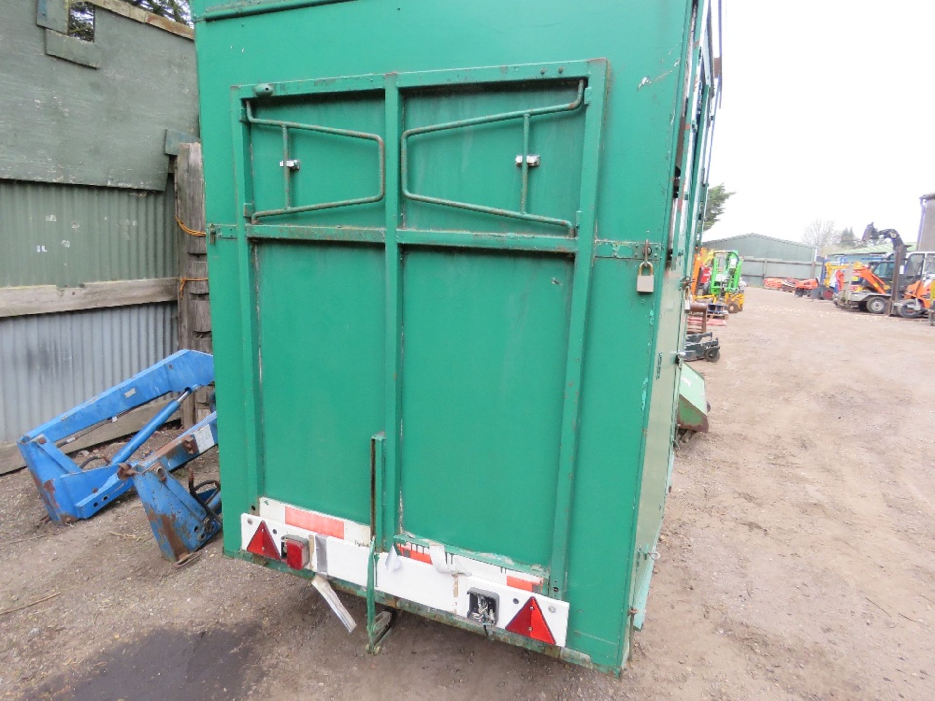 TWIN AXLE MARKET TRADER'S BOX TRAILER WITH SHELVING. SIDE AND REAR DOORS. BALL HITCH FITTED. 2M LE - Image 6 of 7