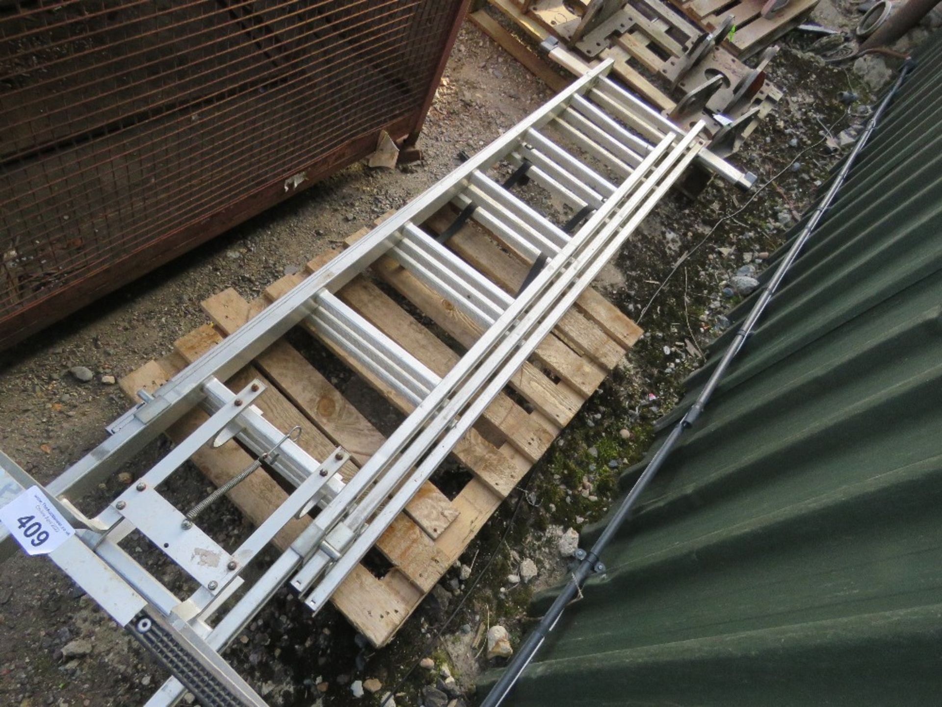 3 STAGE ALUMINIUM LADDER, 6FT CLOSED HEIGHT APPROX. THIS LOT IS SOLD UNDER THE AUCTIONEERS MARGIN SC - Image 2 of 2