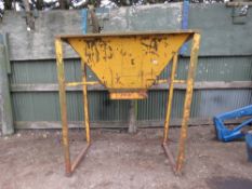 BAGGING HOPPER ON LEGS: 1.1M DEEP, 2M WIDE, 2.1M HEIGHT APPROX. THIS LOT IS SOLD UNDER THE AUCTIONEE