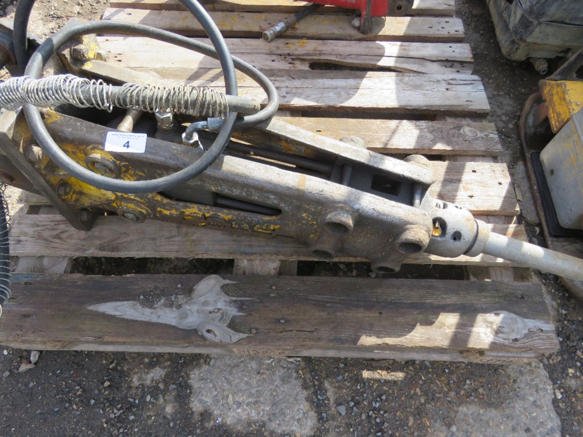 INDECO HYDRAULIC EXCAVATOR BREAKER ON 35MM PINS. - Image 2 of 5